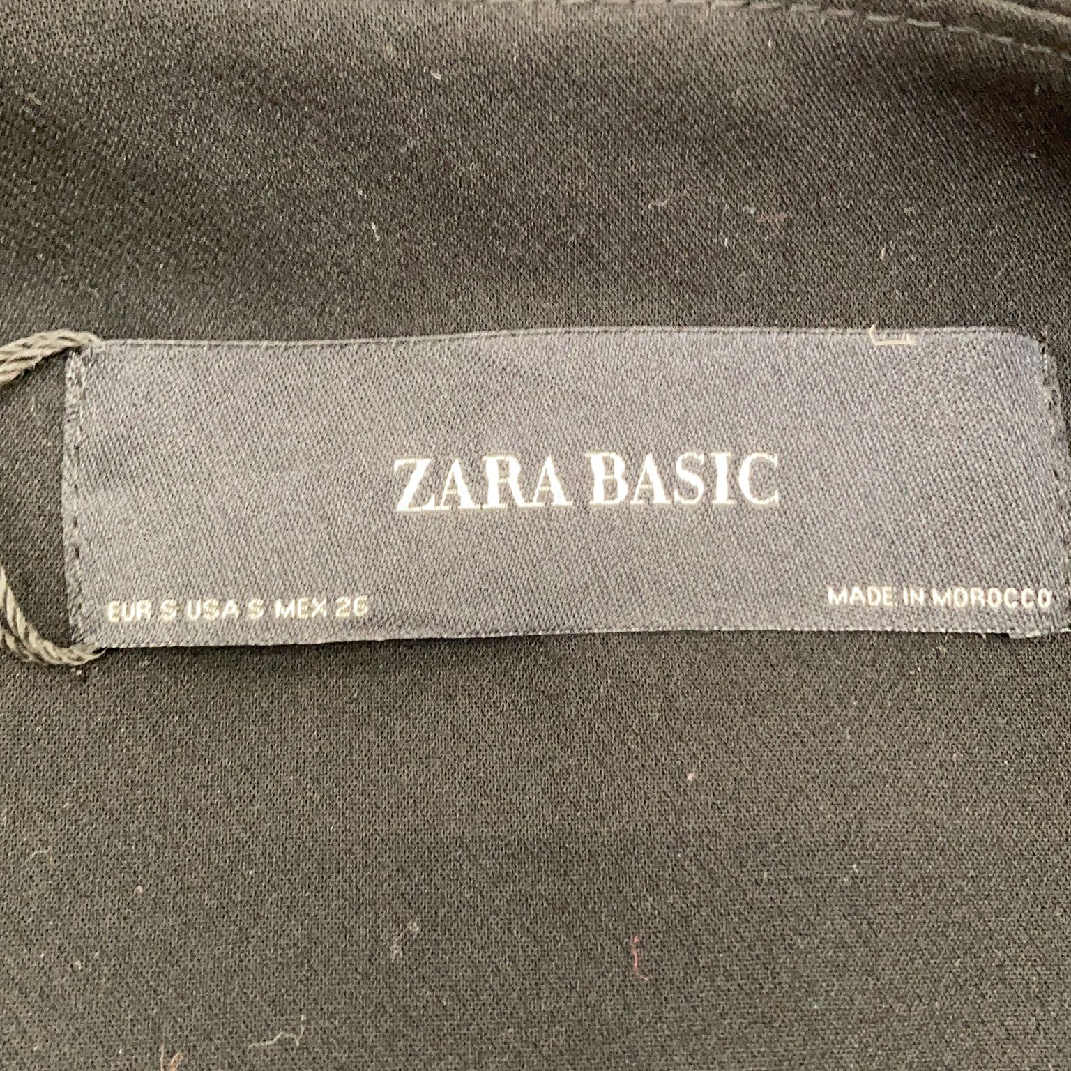 Zara Basic