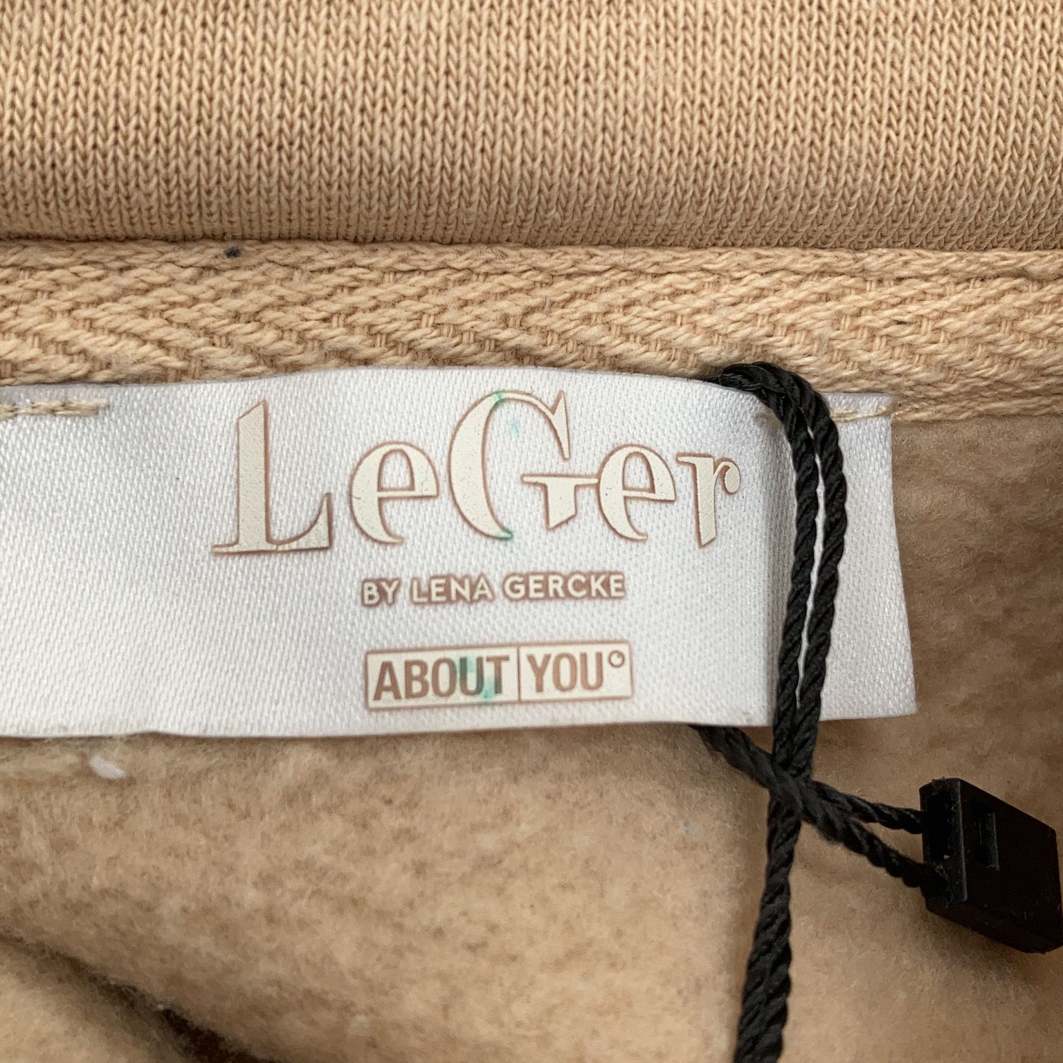 LeGer by Lena Gercke