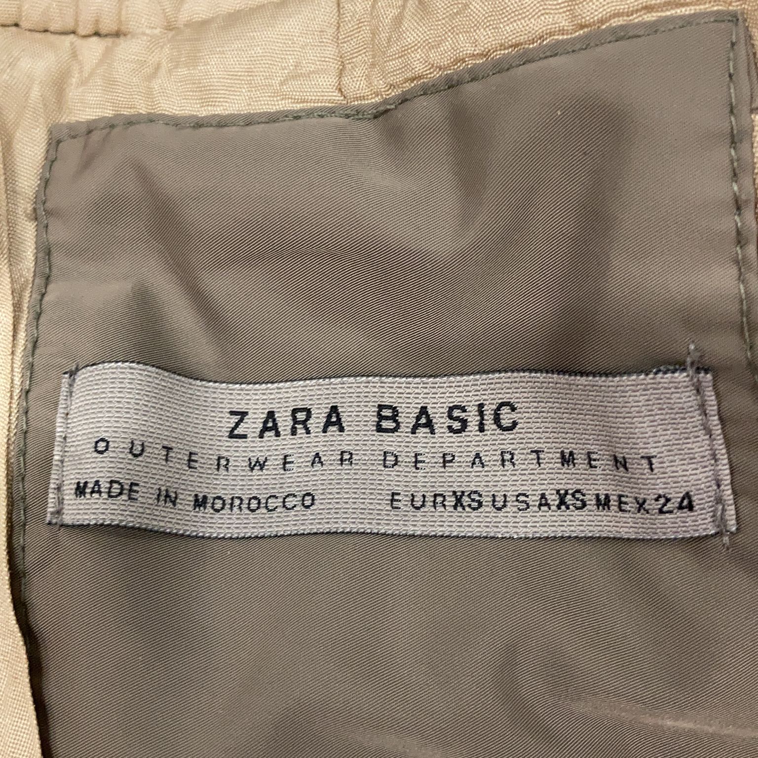 Zara Basic