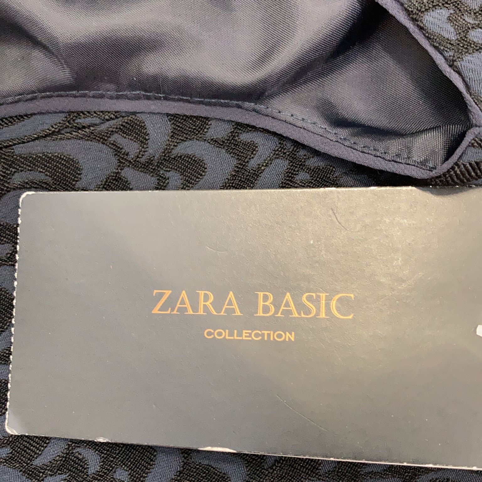 Zara Basic