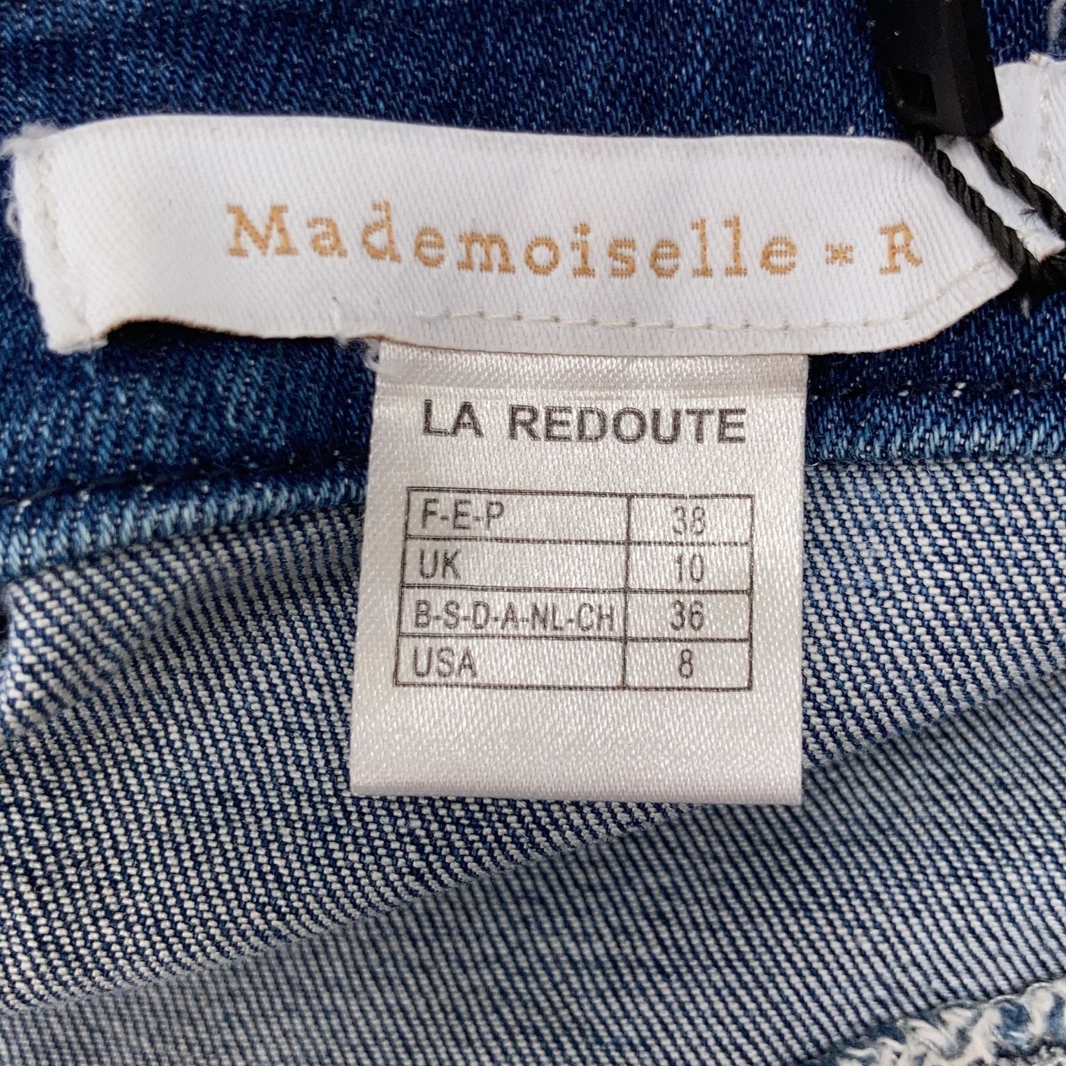 Mademoiselle R