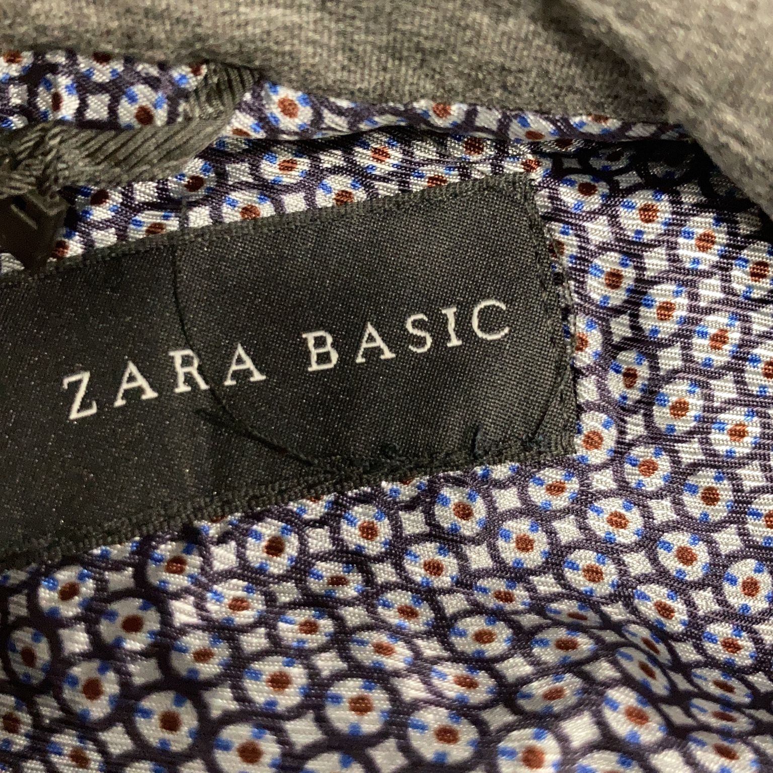 Zara Basic