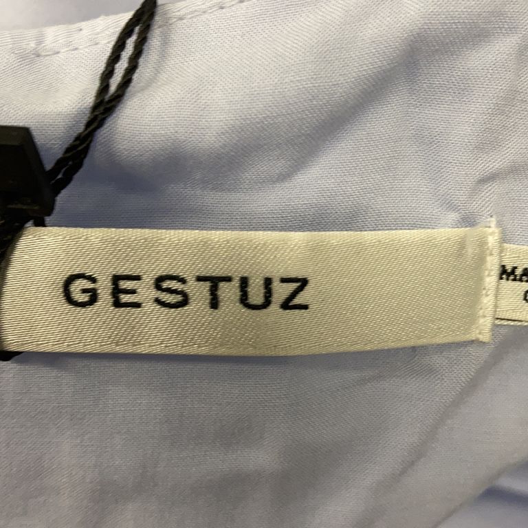 Gestuz