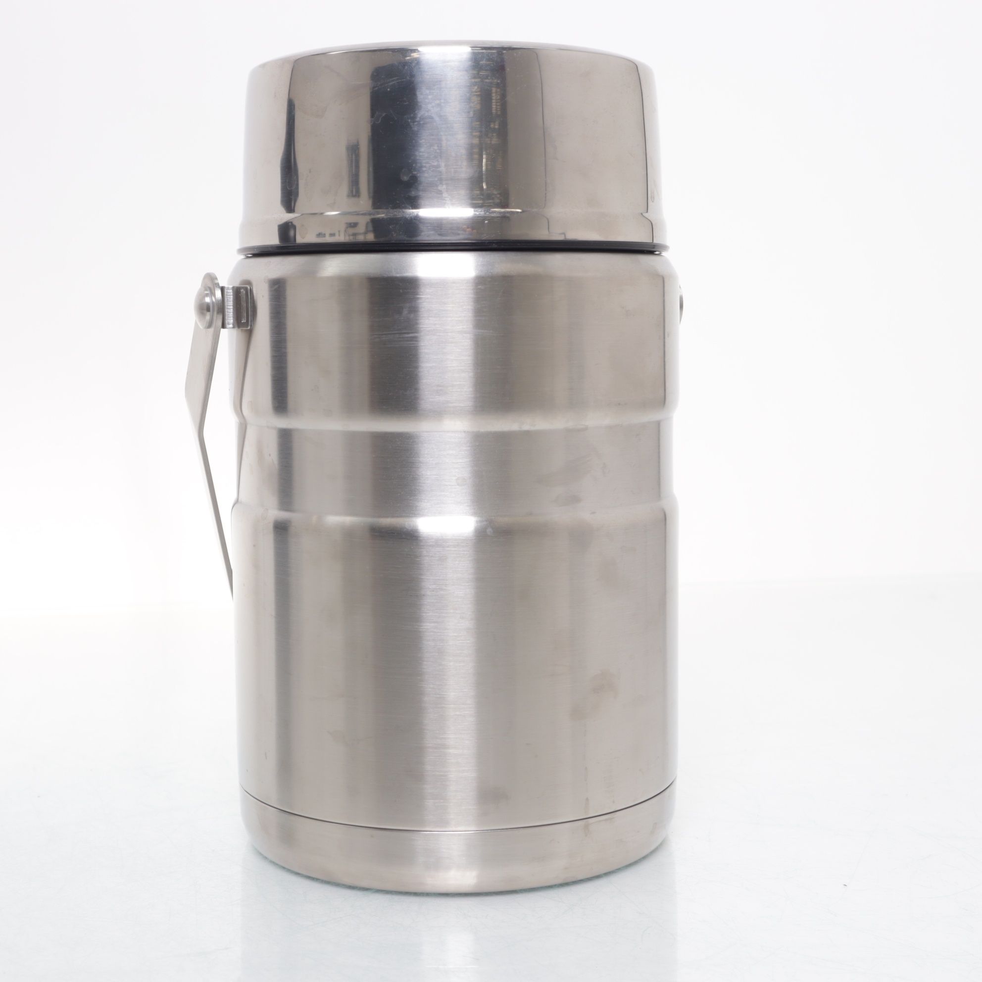 Thermos