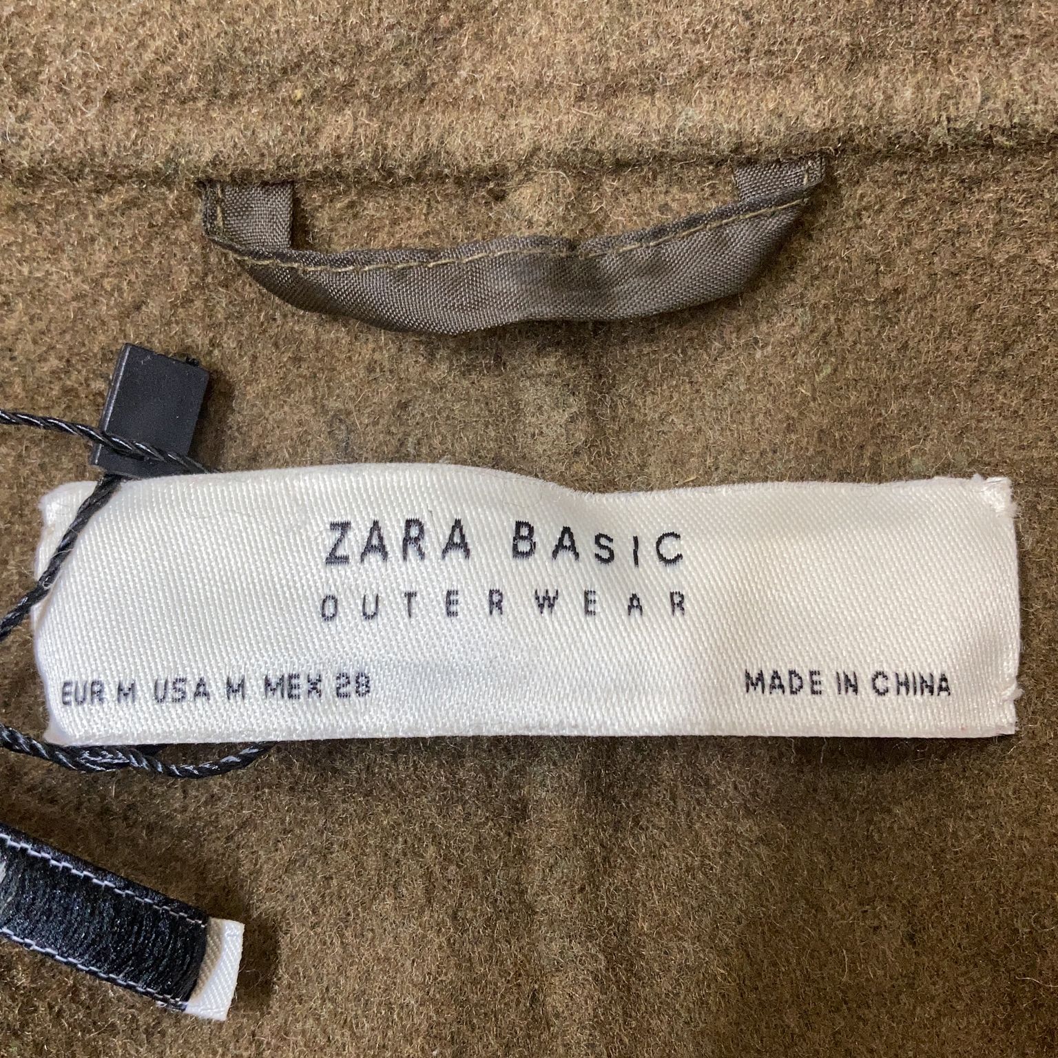 Zara Basic