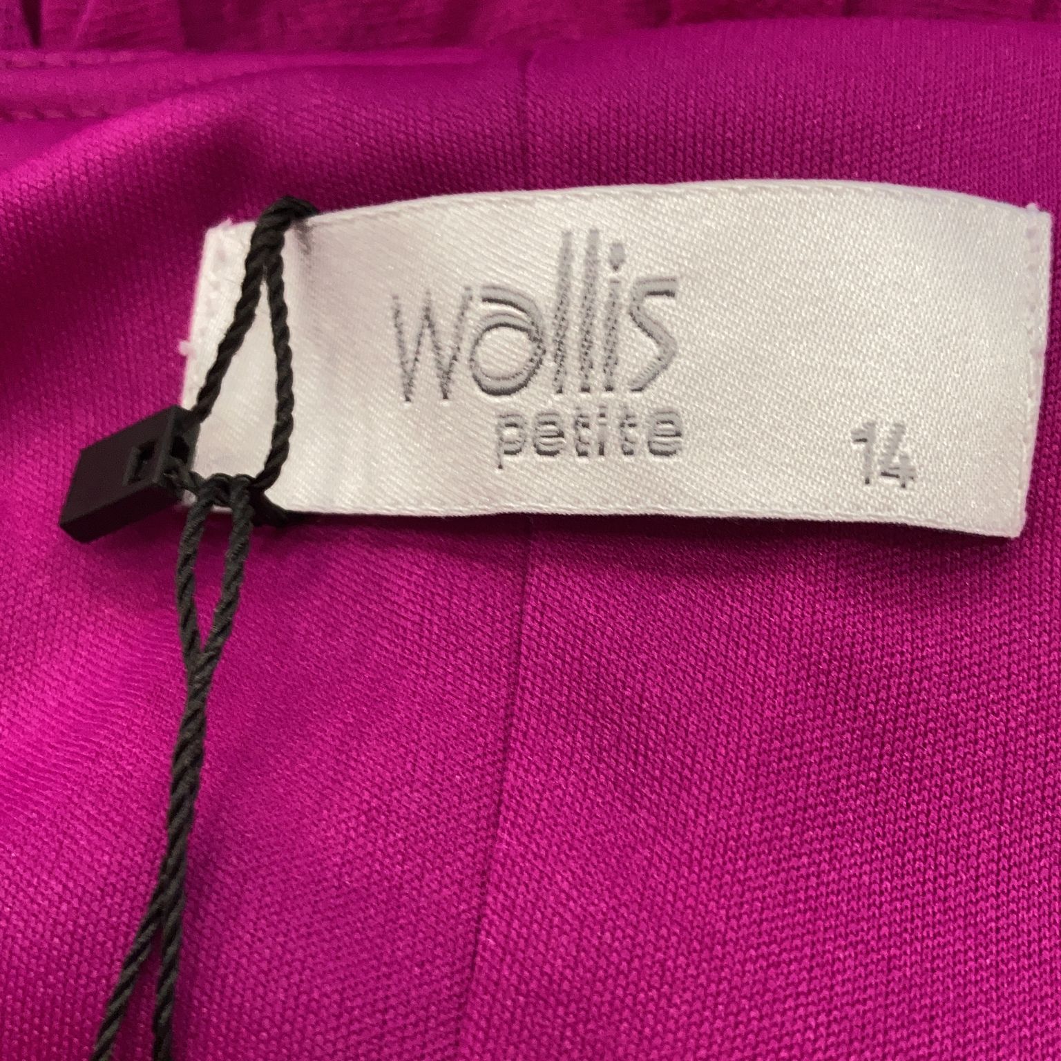 Wallis Petite