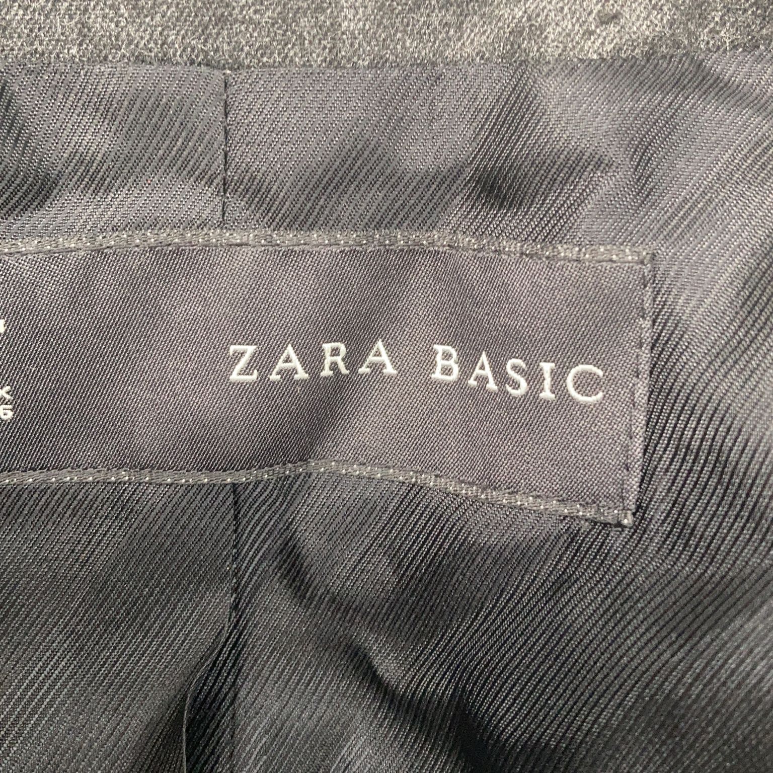 Zara Basic