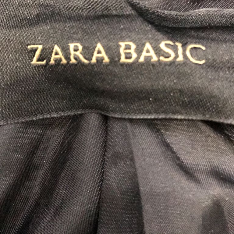 Zara Basic