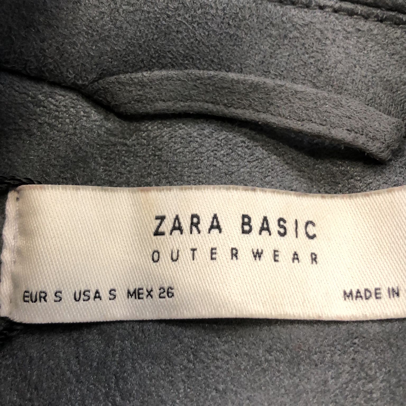 Zara Basic