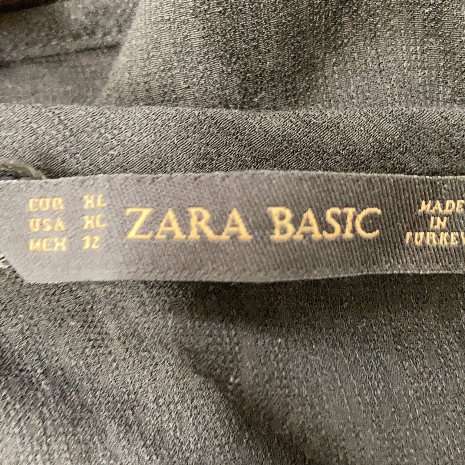 Zara Basic