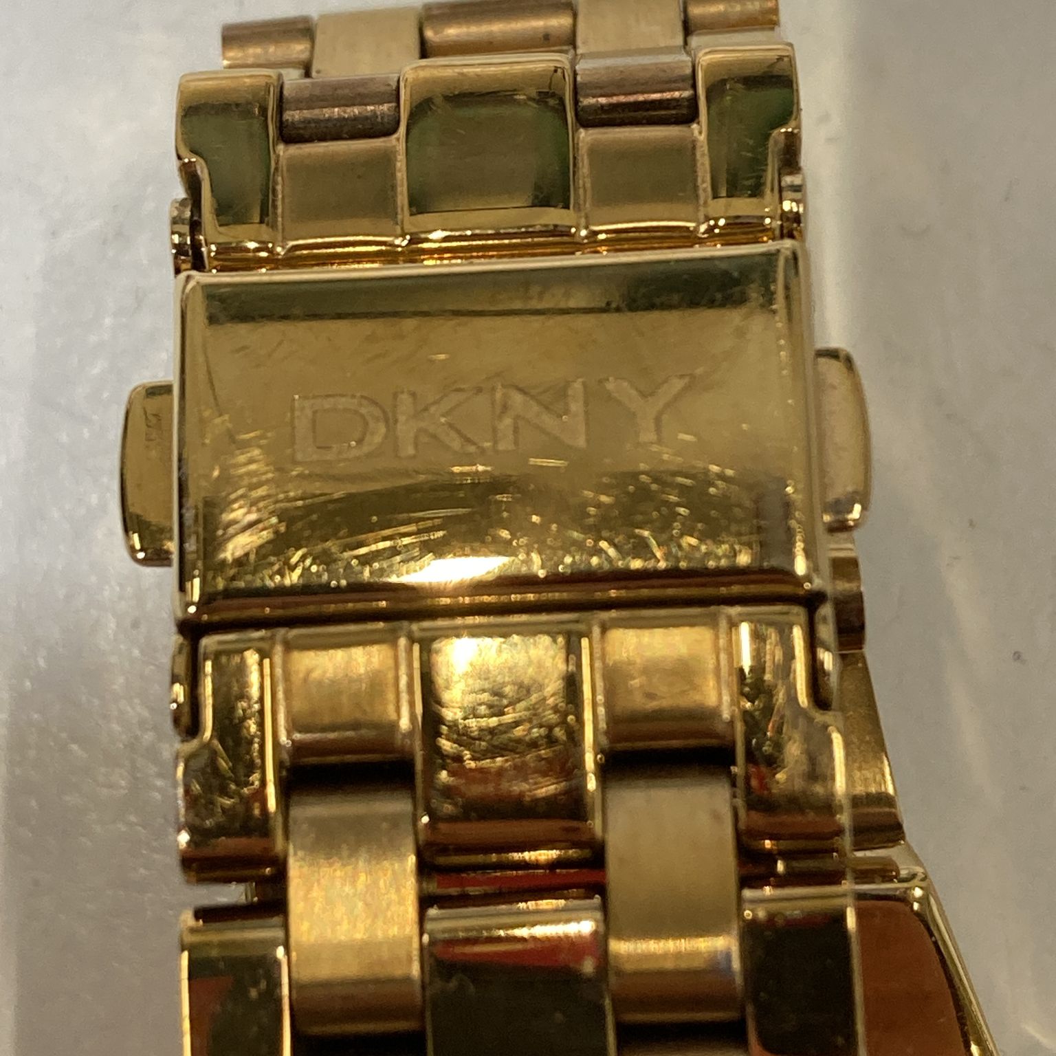 DKNY