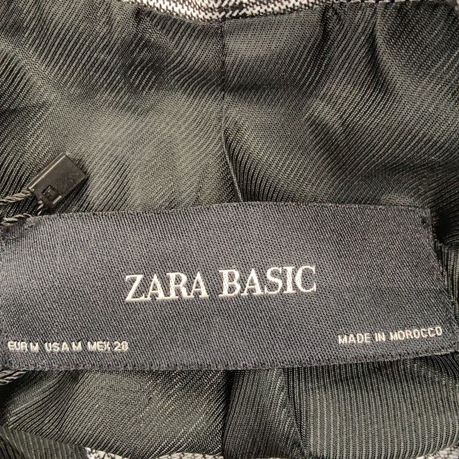 Zara Basic