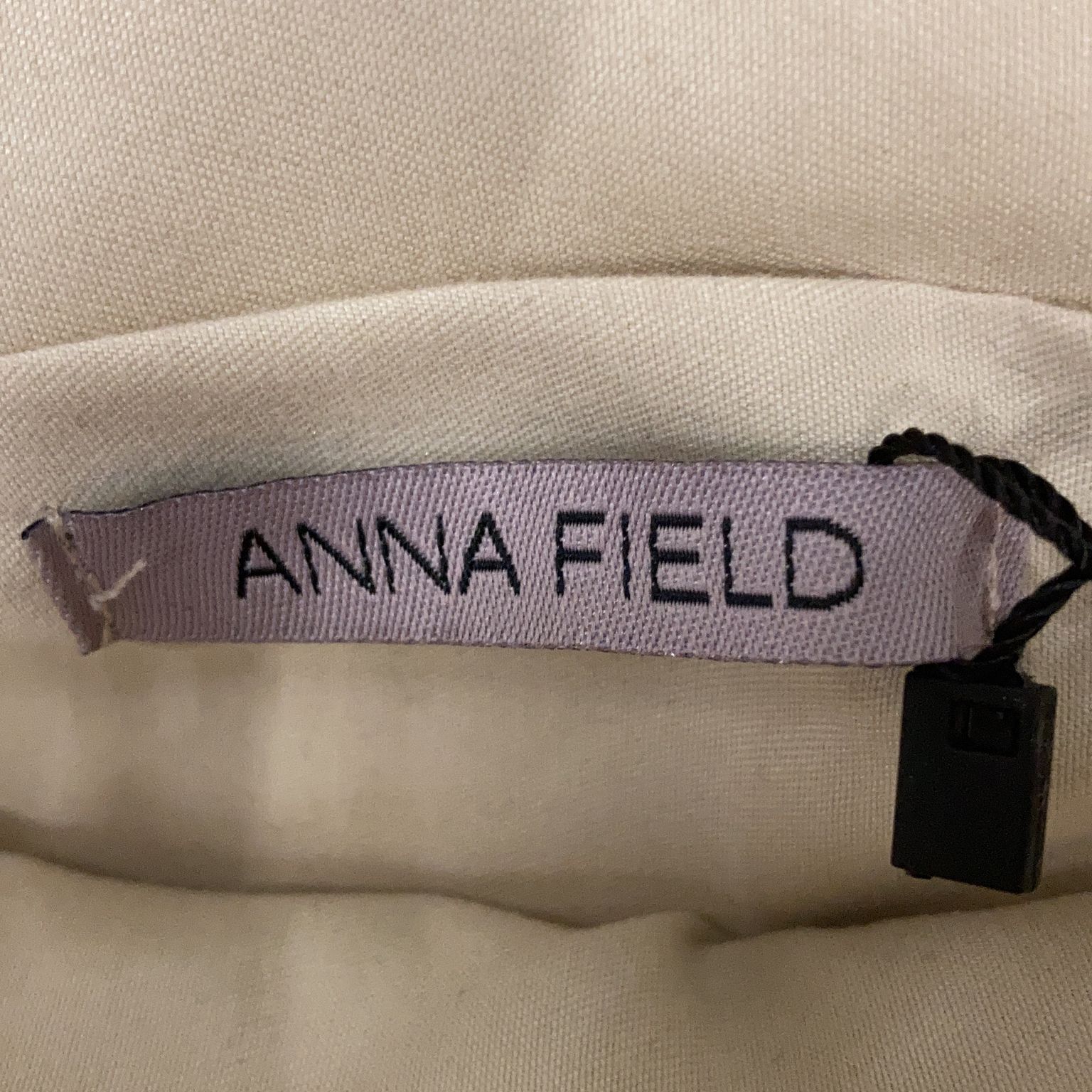 Anna Field