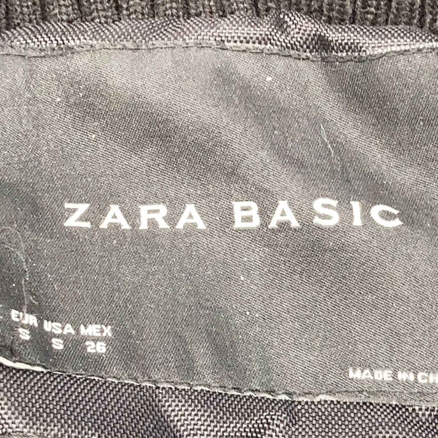 Zara Basic