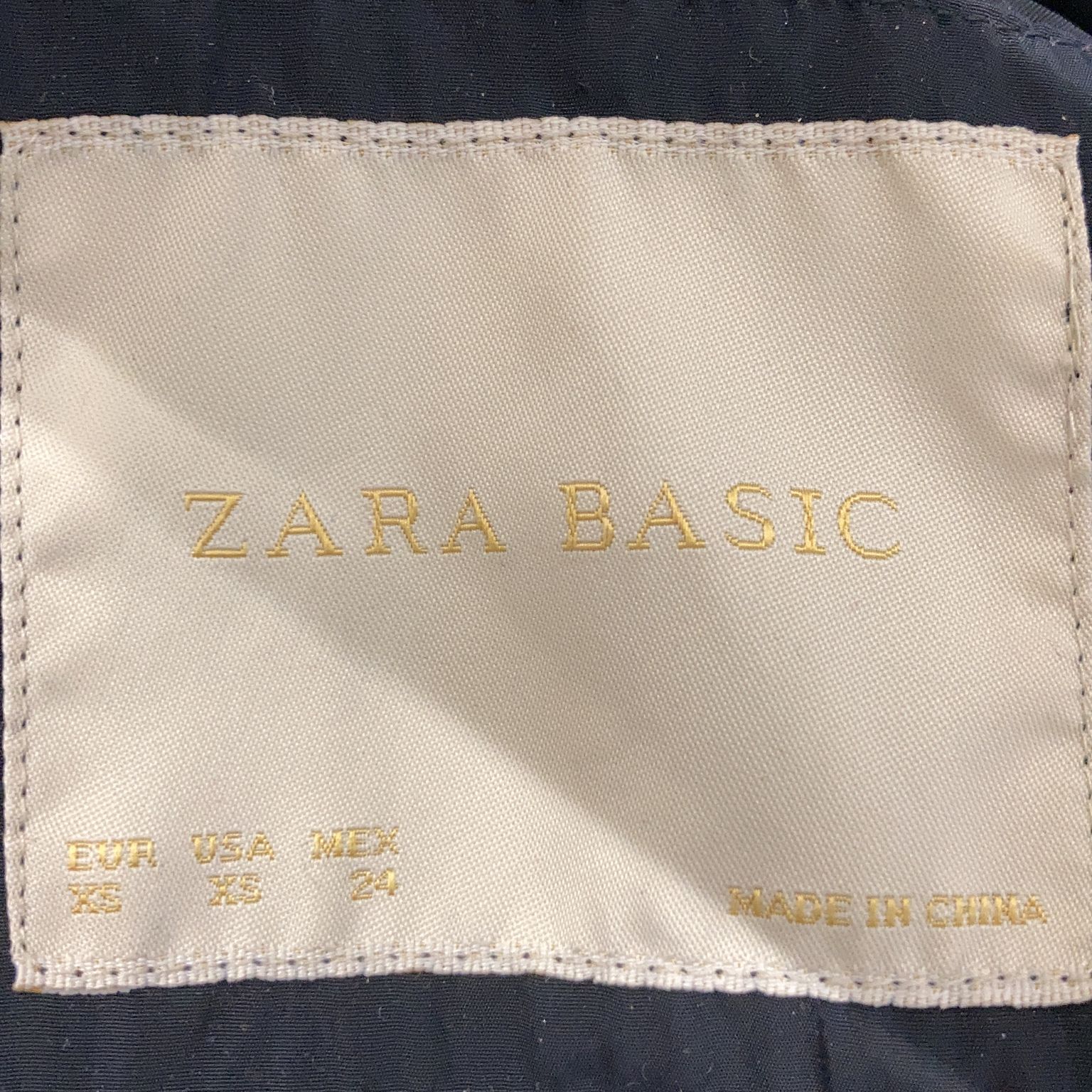 Zara Basic