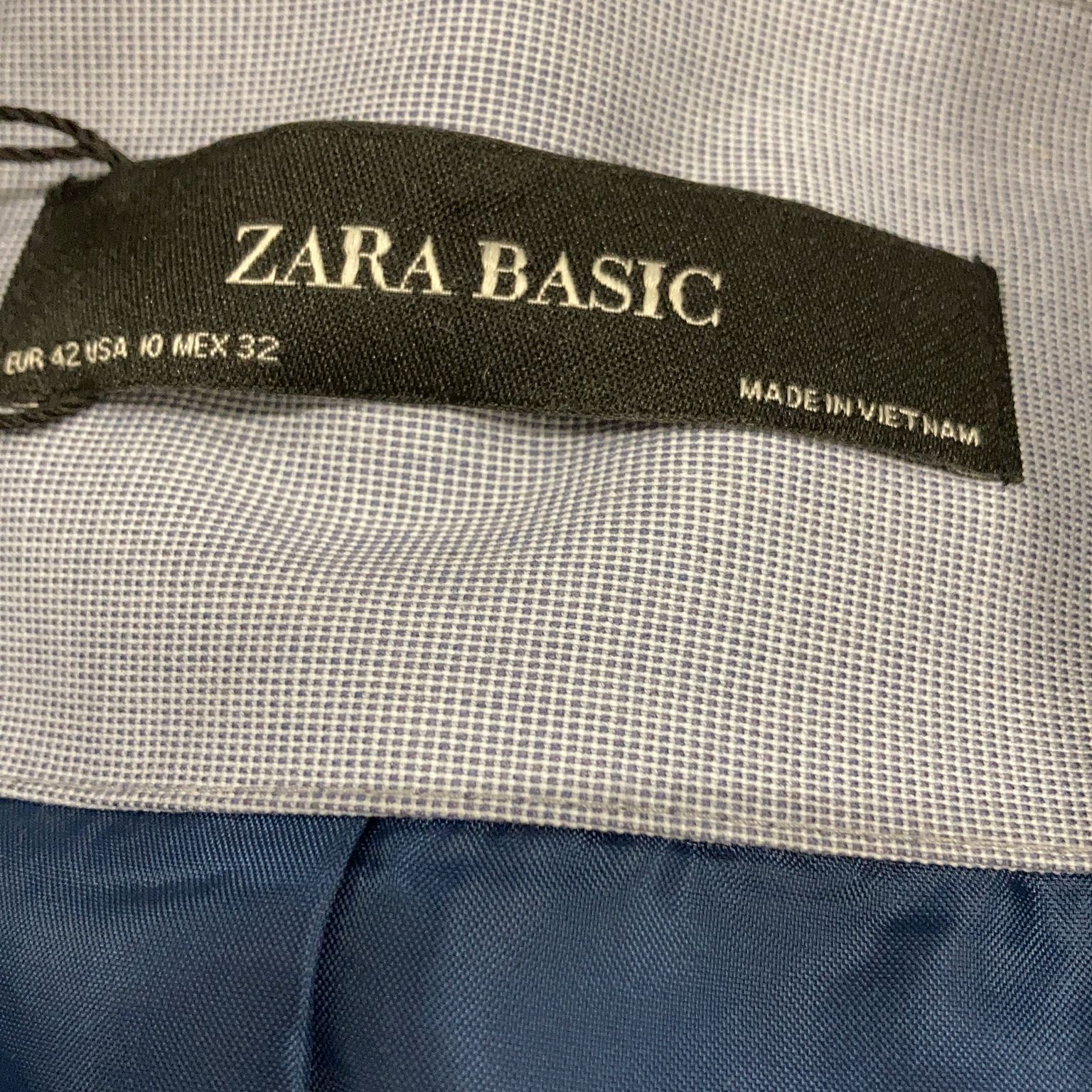 Zara Basic