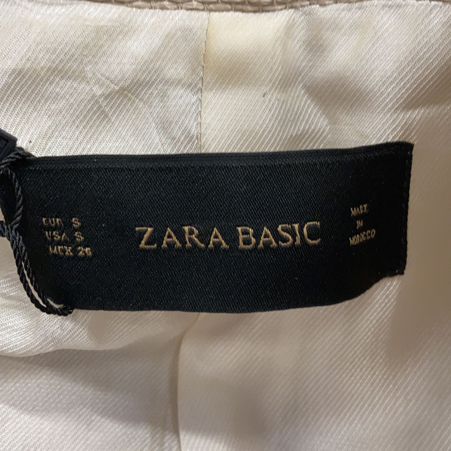 Zara Basic