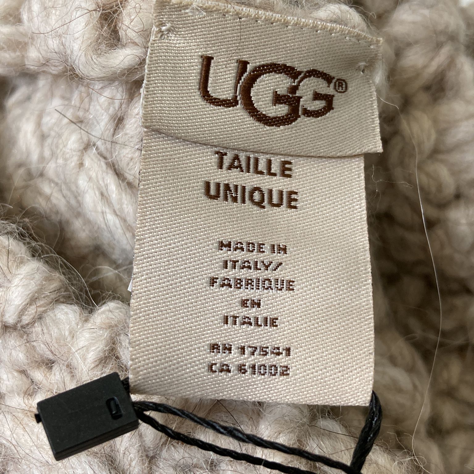 UGG