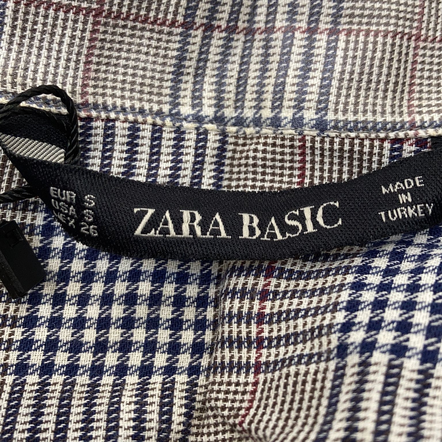 Zara Basic