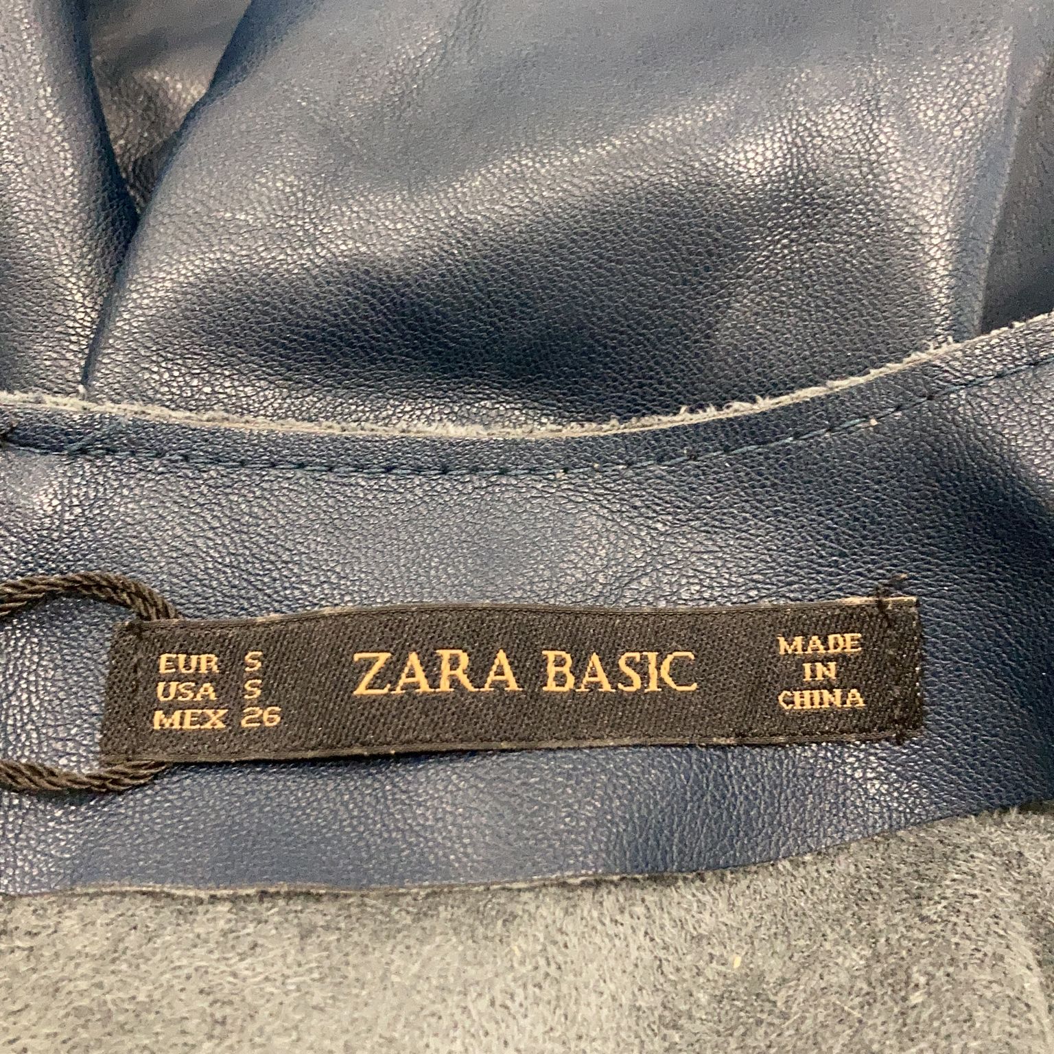 Zara Basic