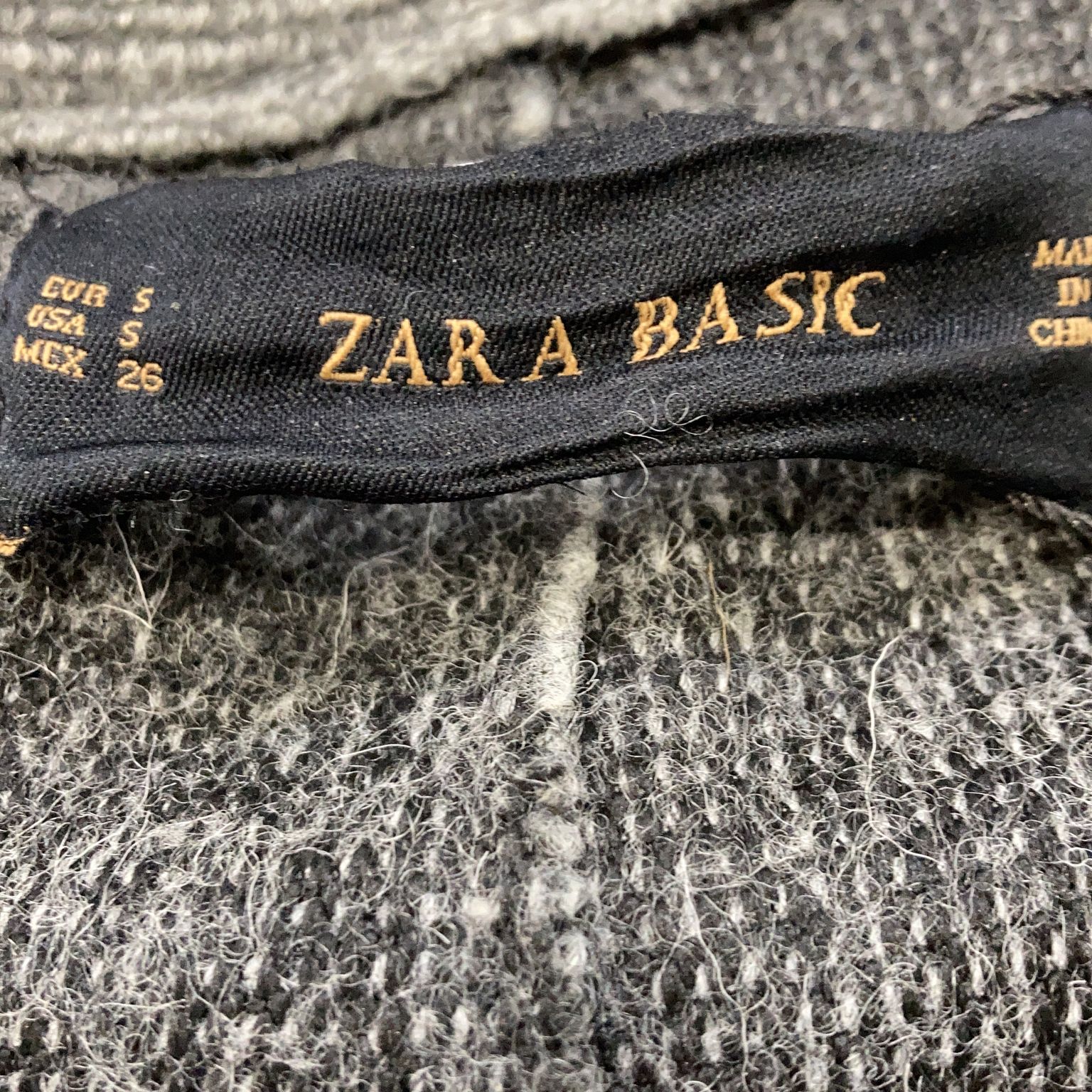 Zara Basic