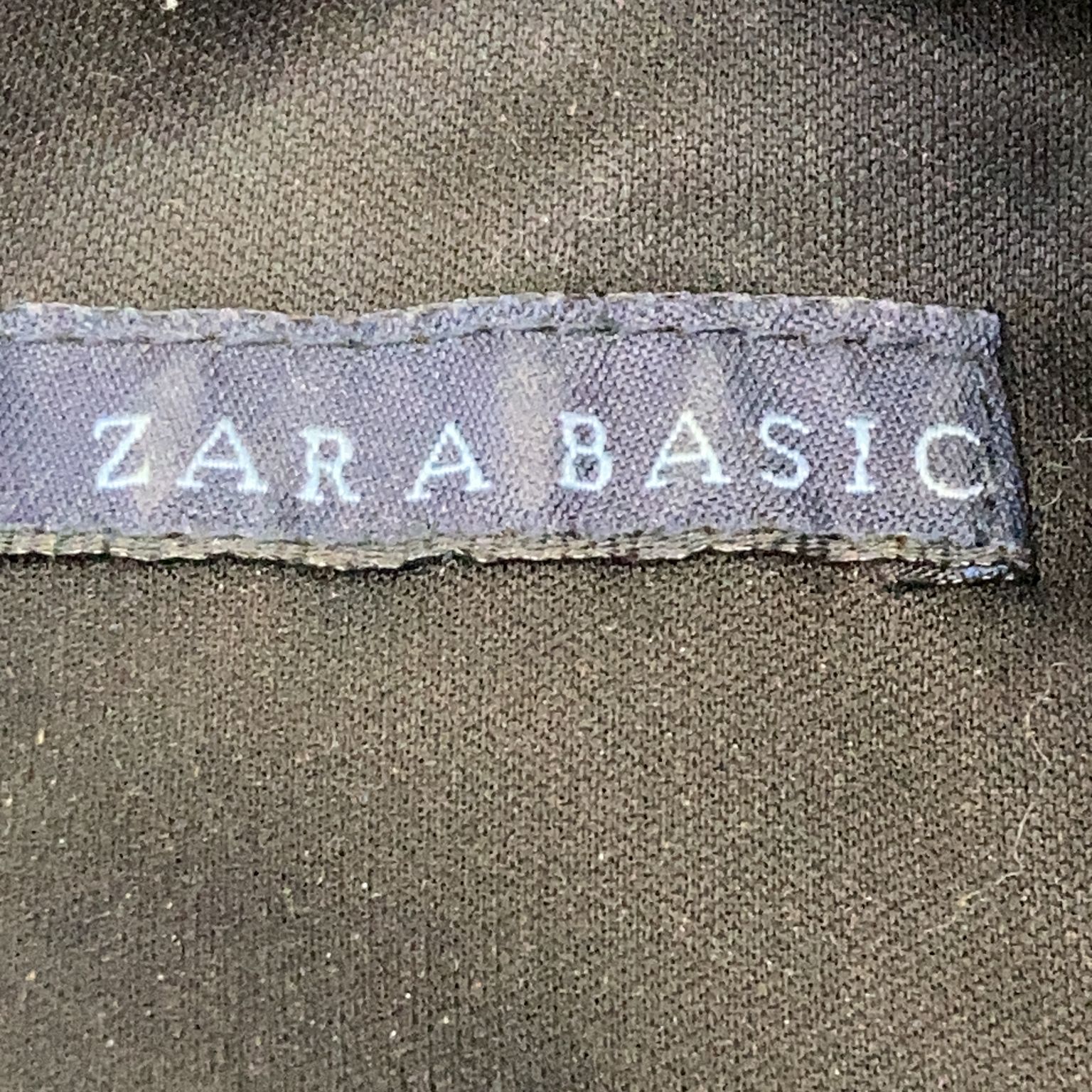 Zara Basic