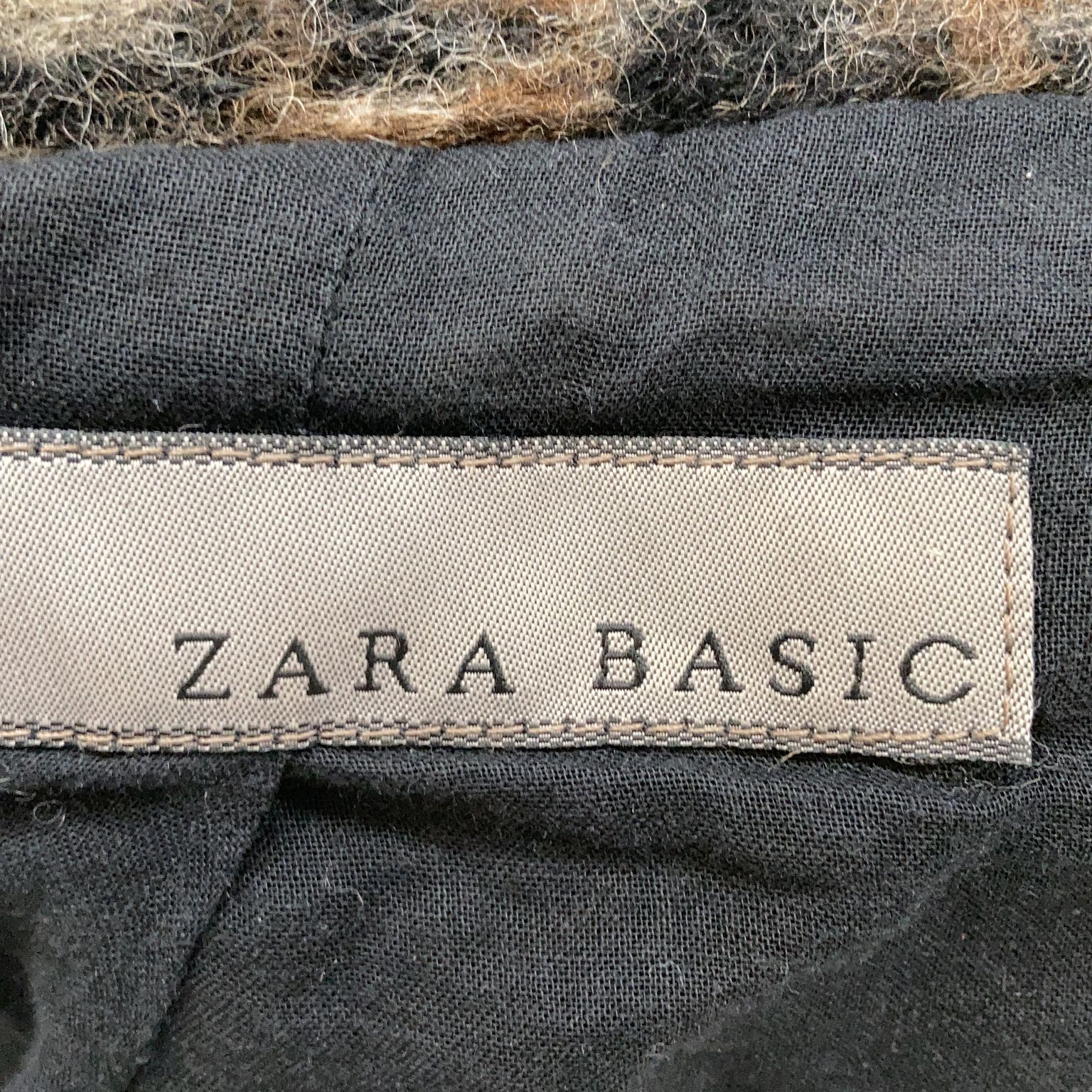 Zara Basic