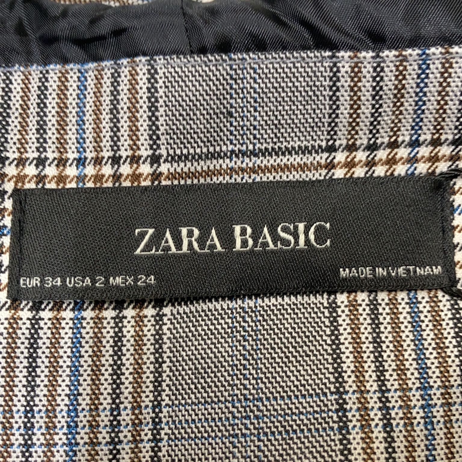 Zara Basic