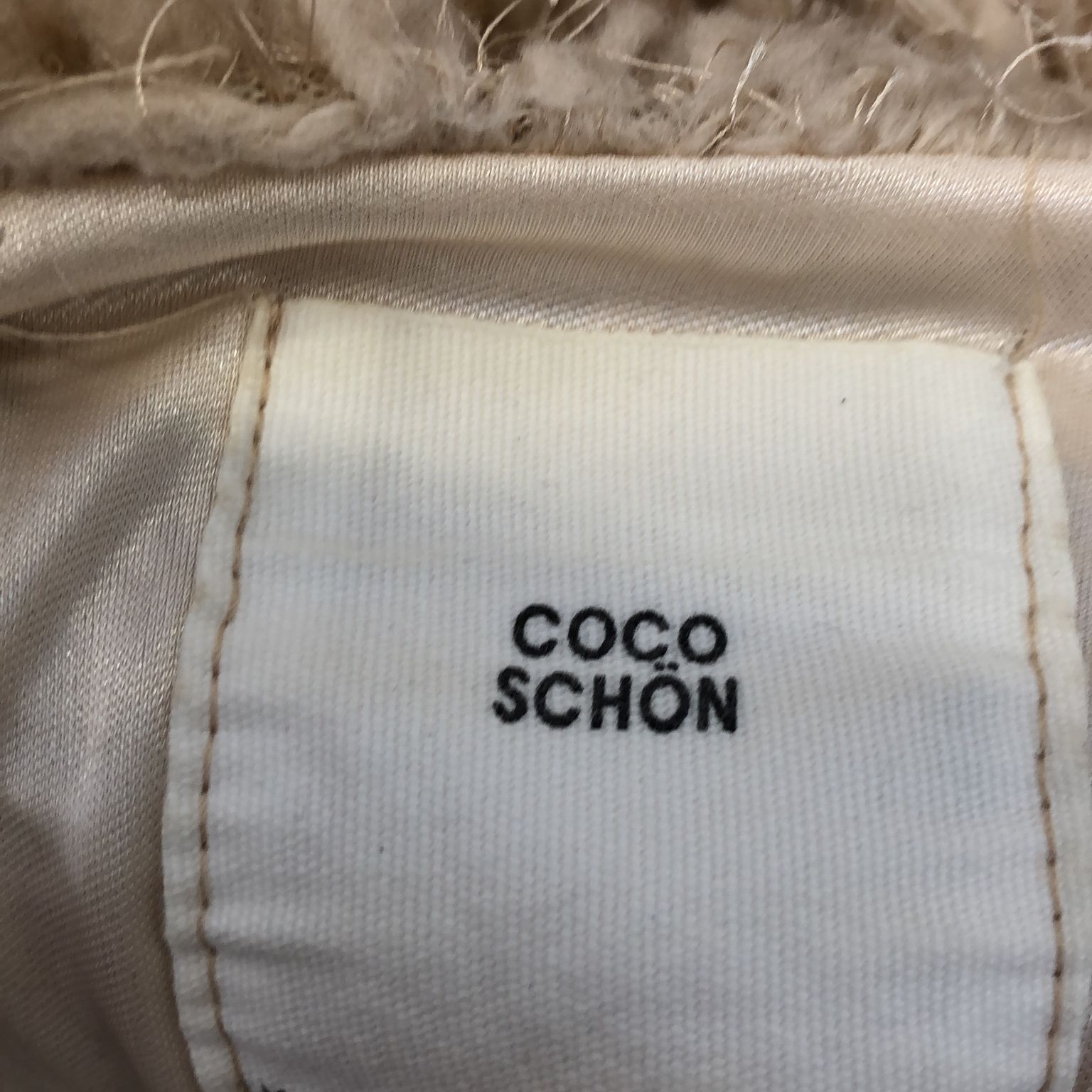 Coco Schon