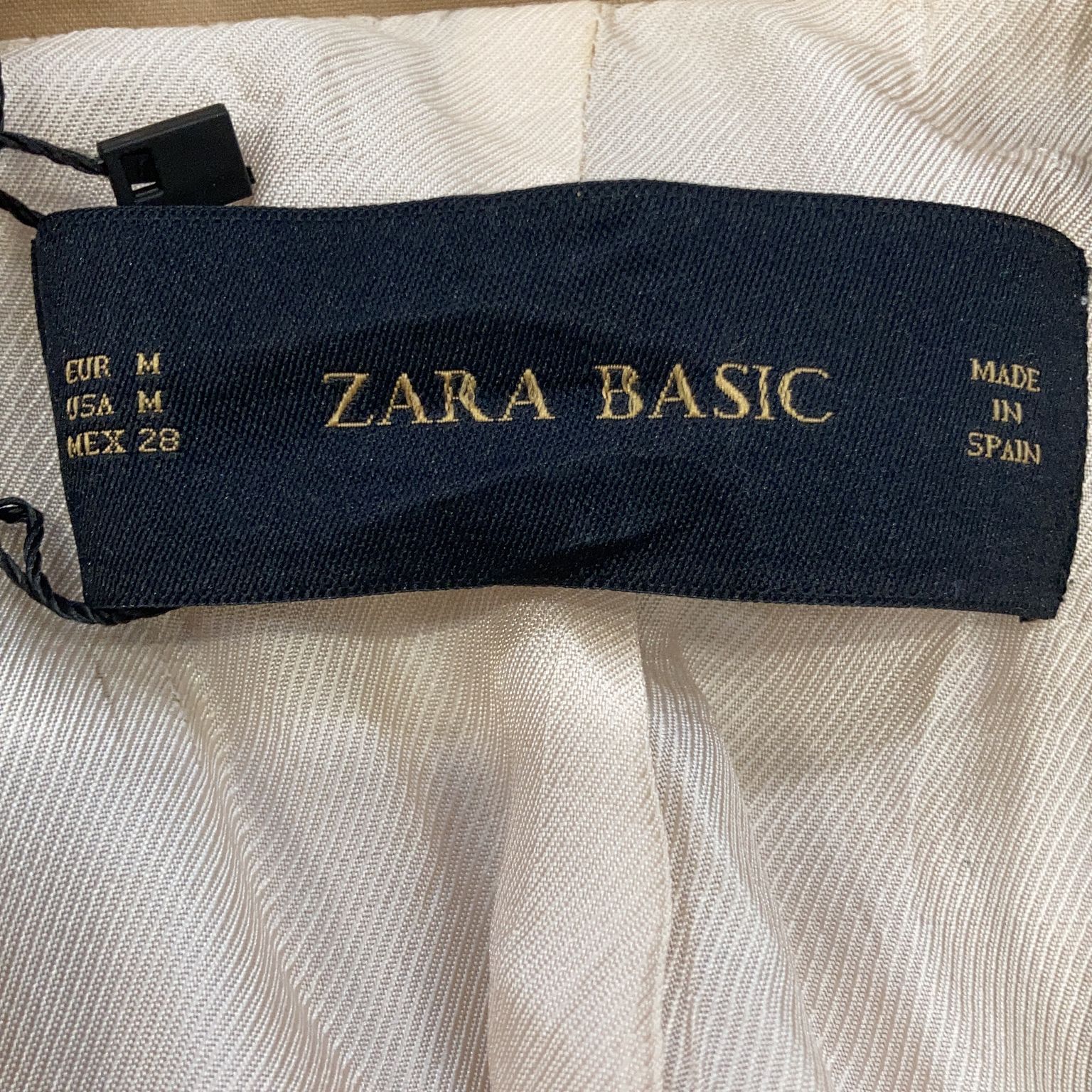 Zara Basic