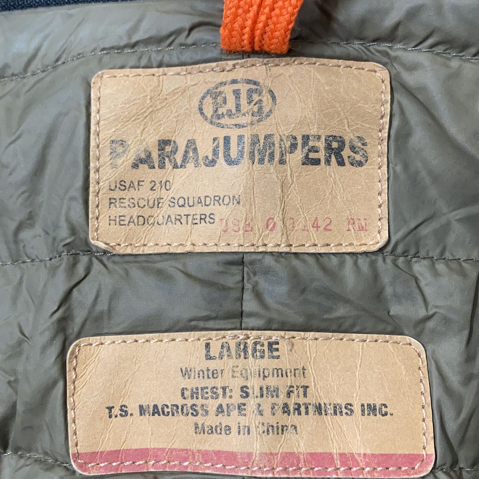 Parajumpers