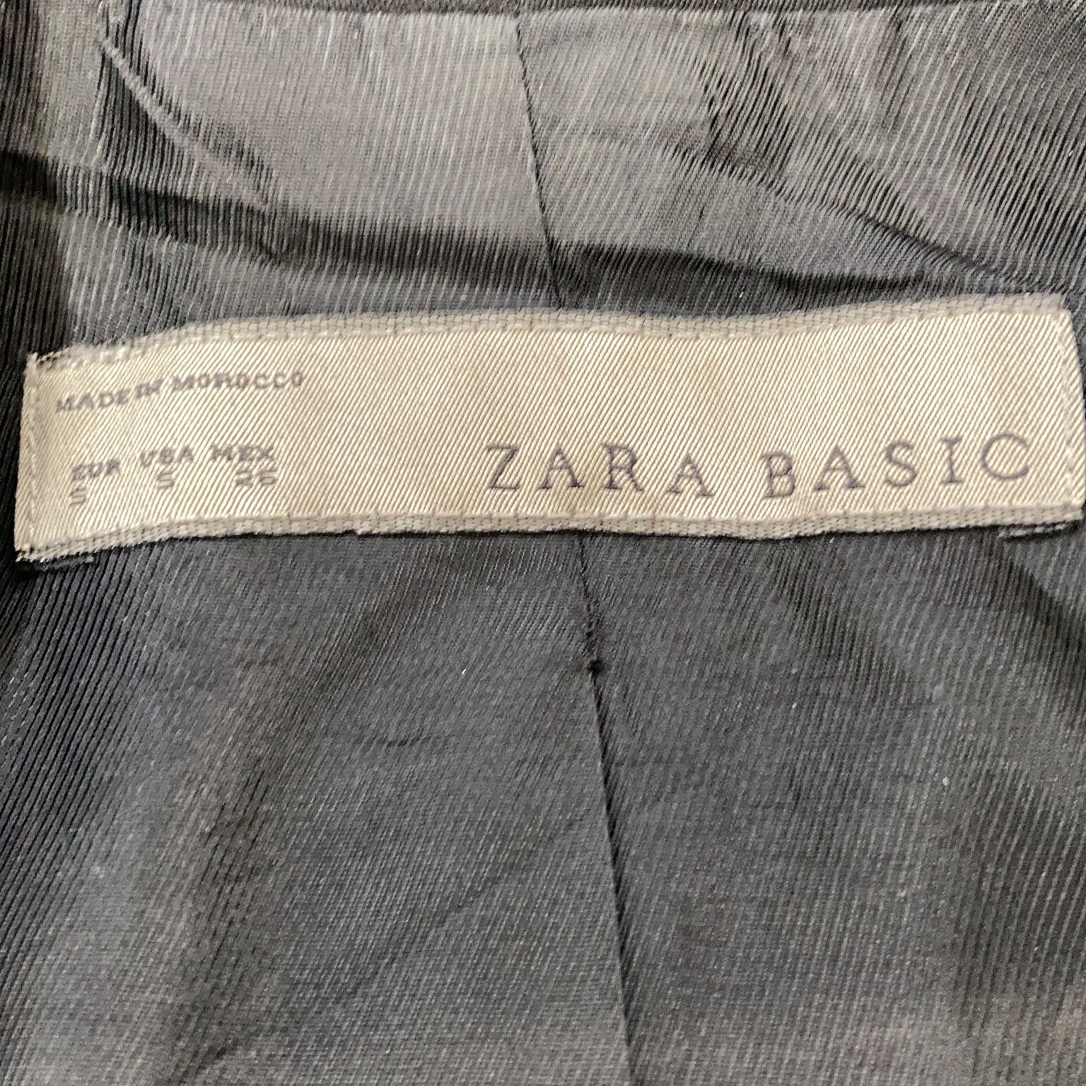 Zara Basic