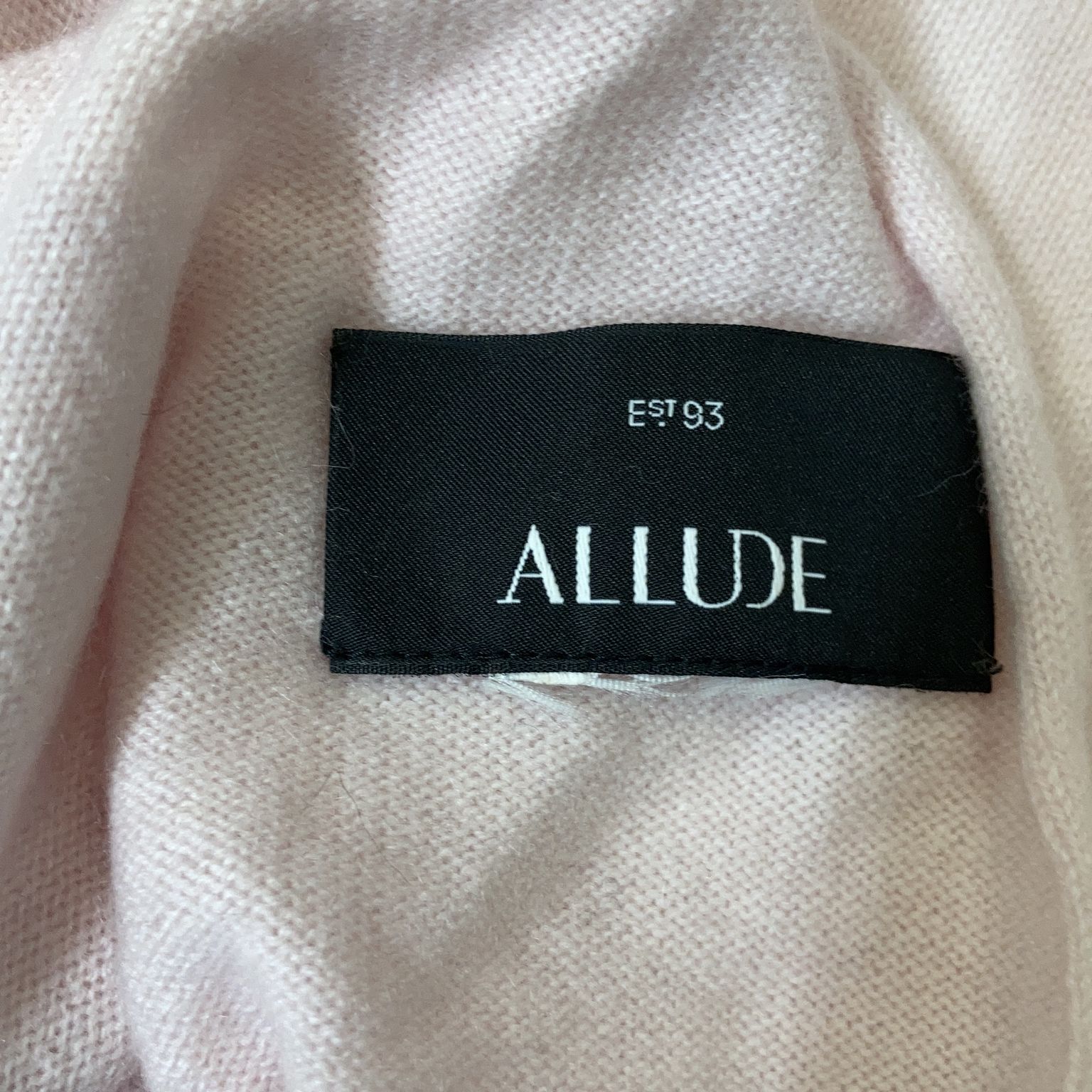 Allude