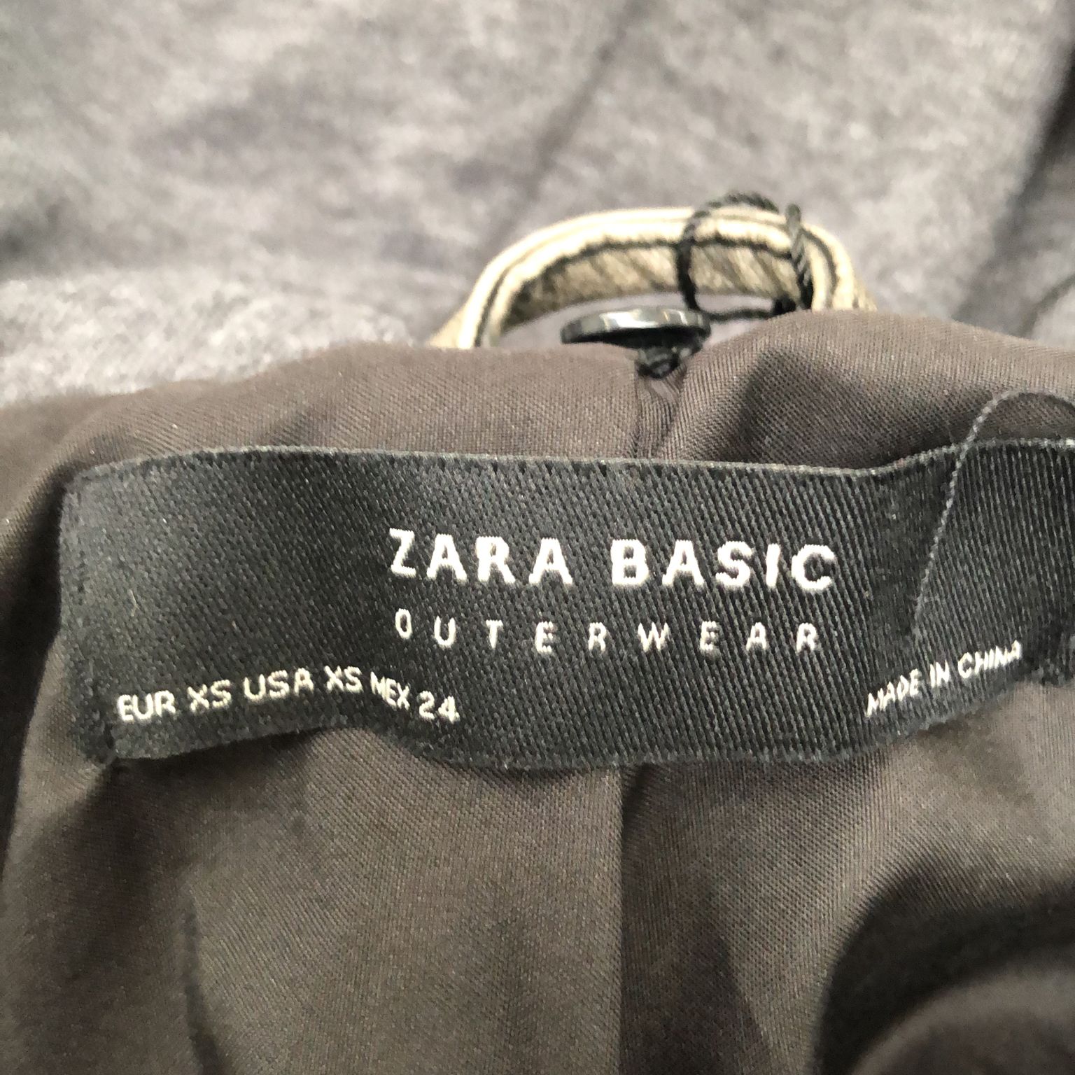 Zara Basic