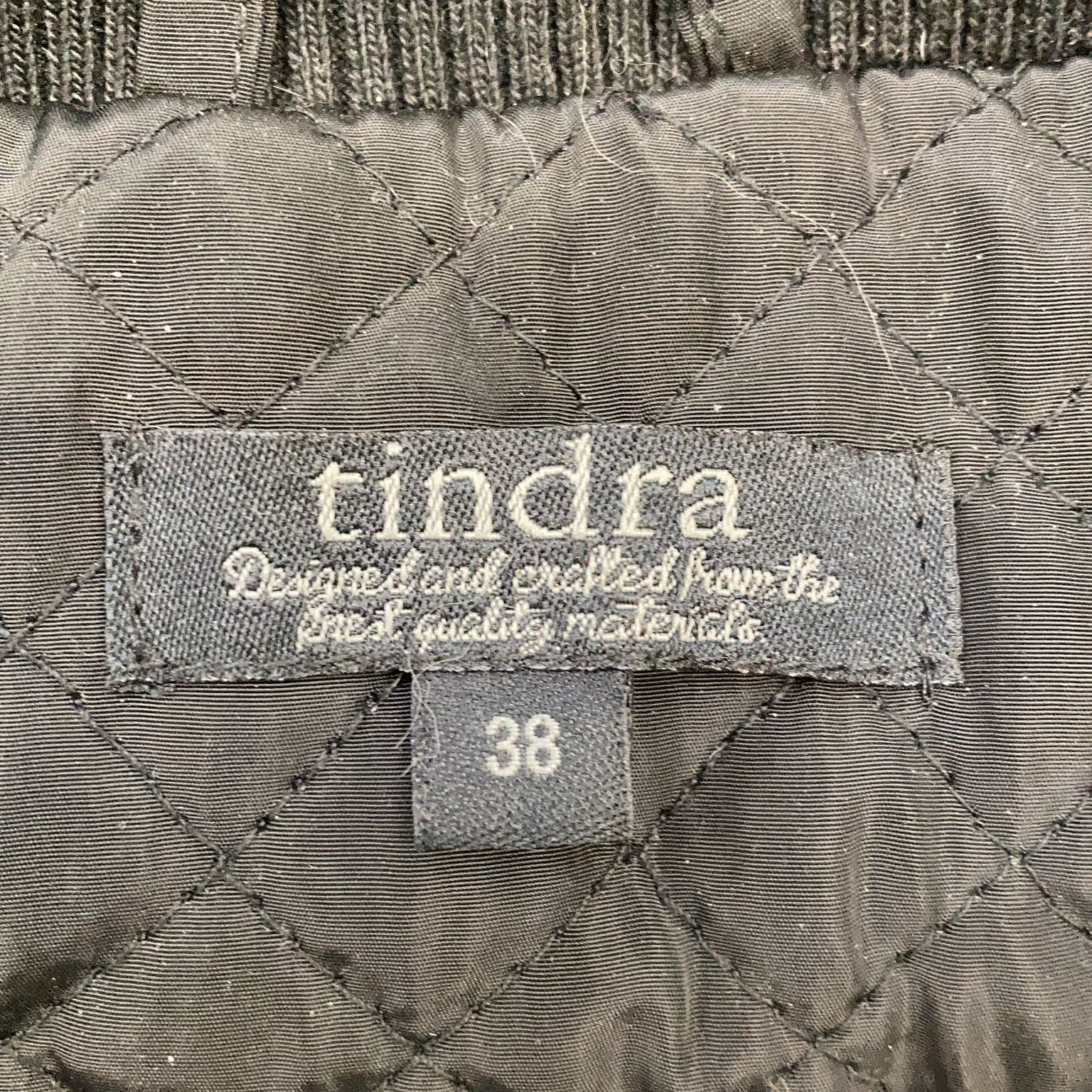 Tindra