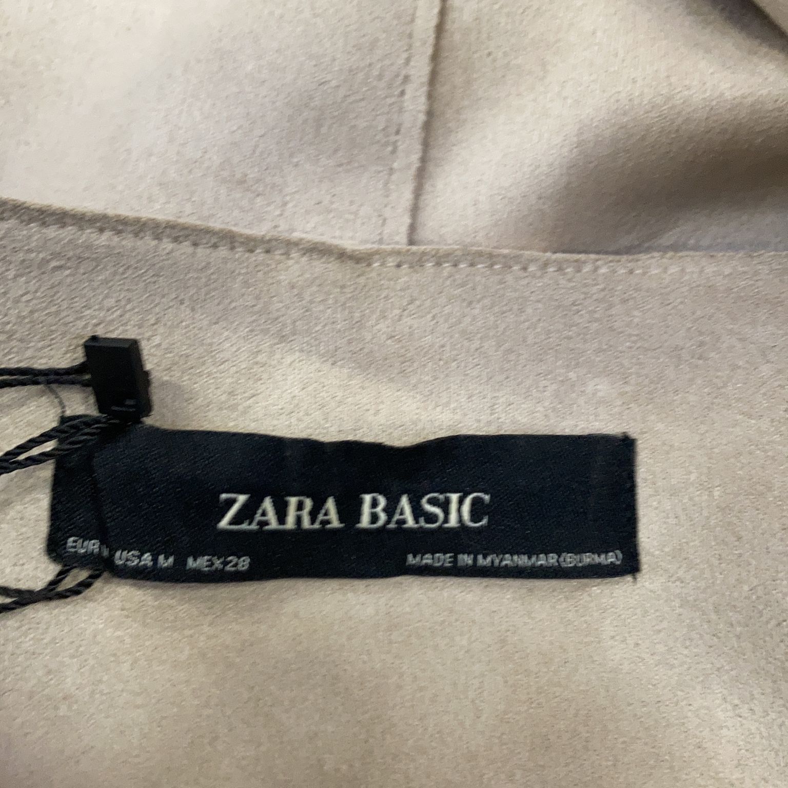 Zara Basic