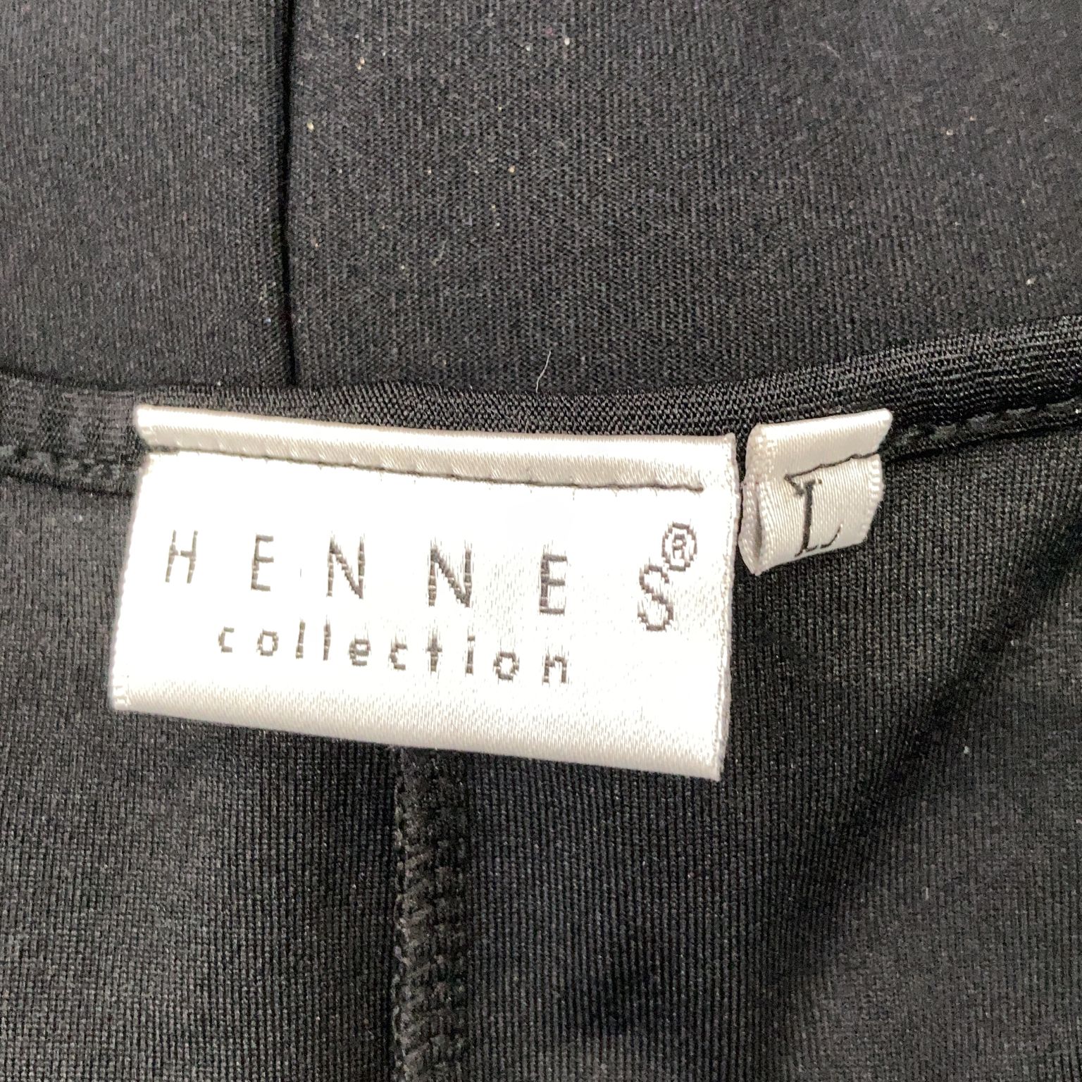 Hennes Collection