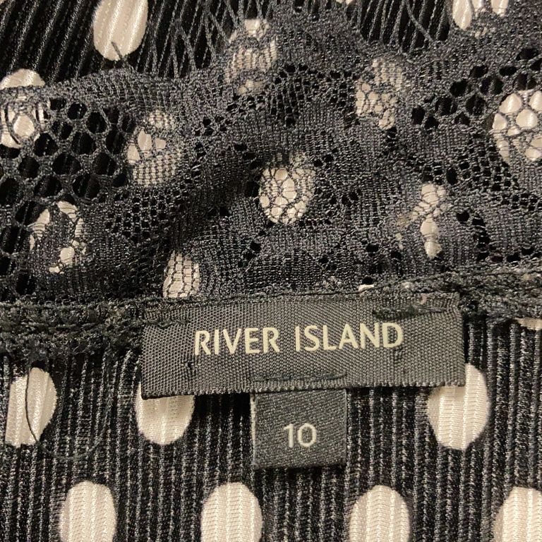 River Island