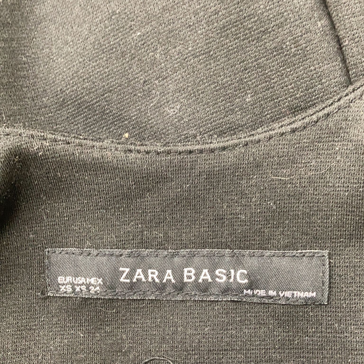 Zara Basic