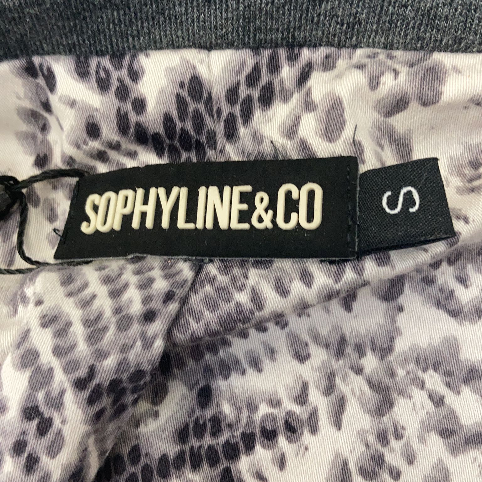 Sophyline  Co