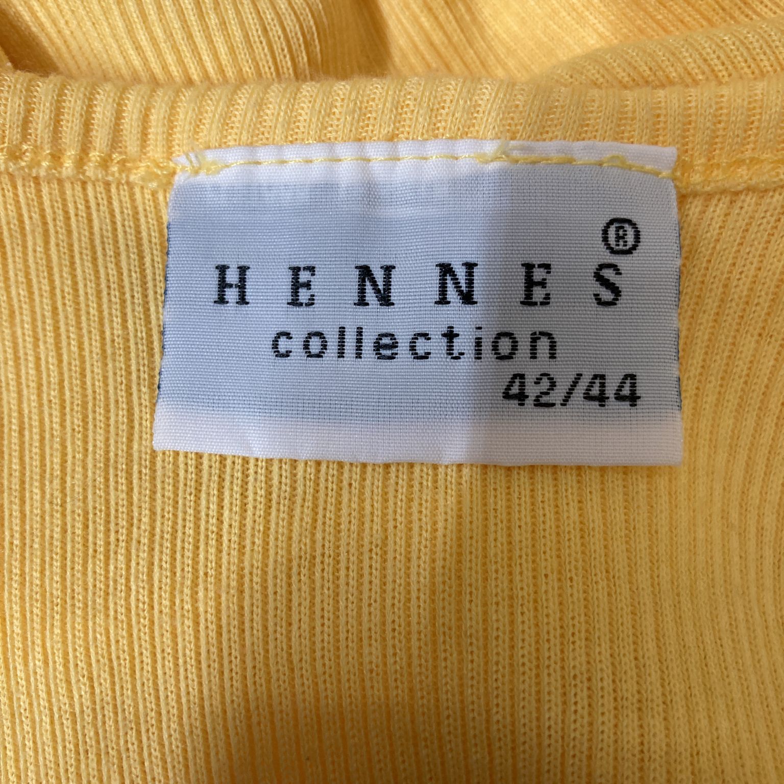 Hennes Collection