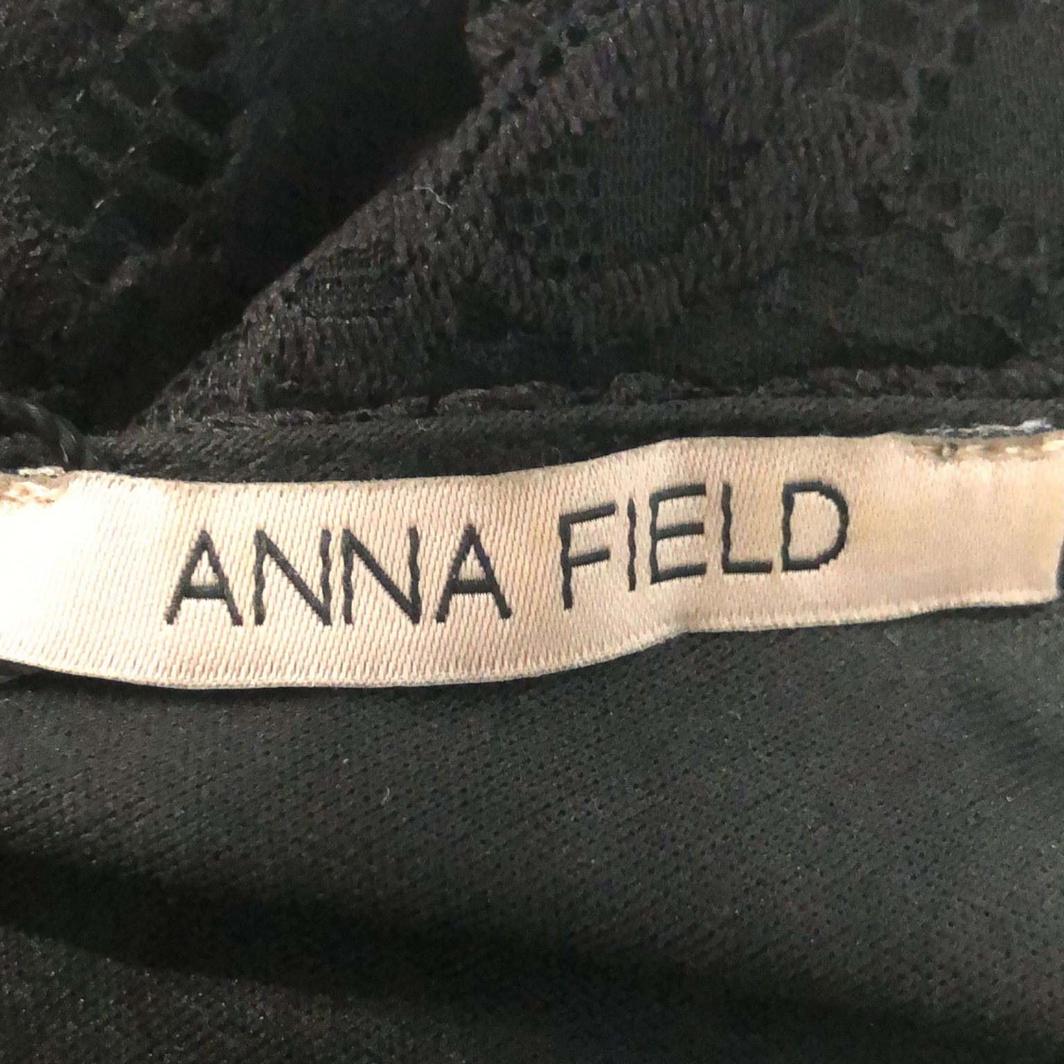 Anna Field