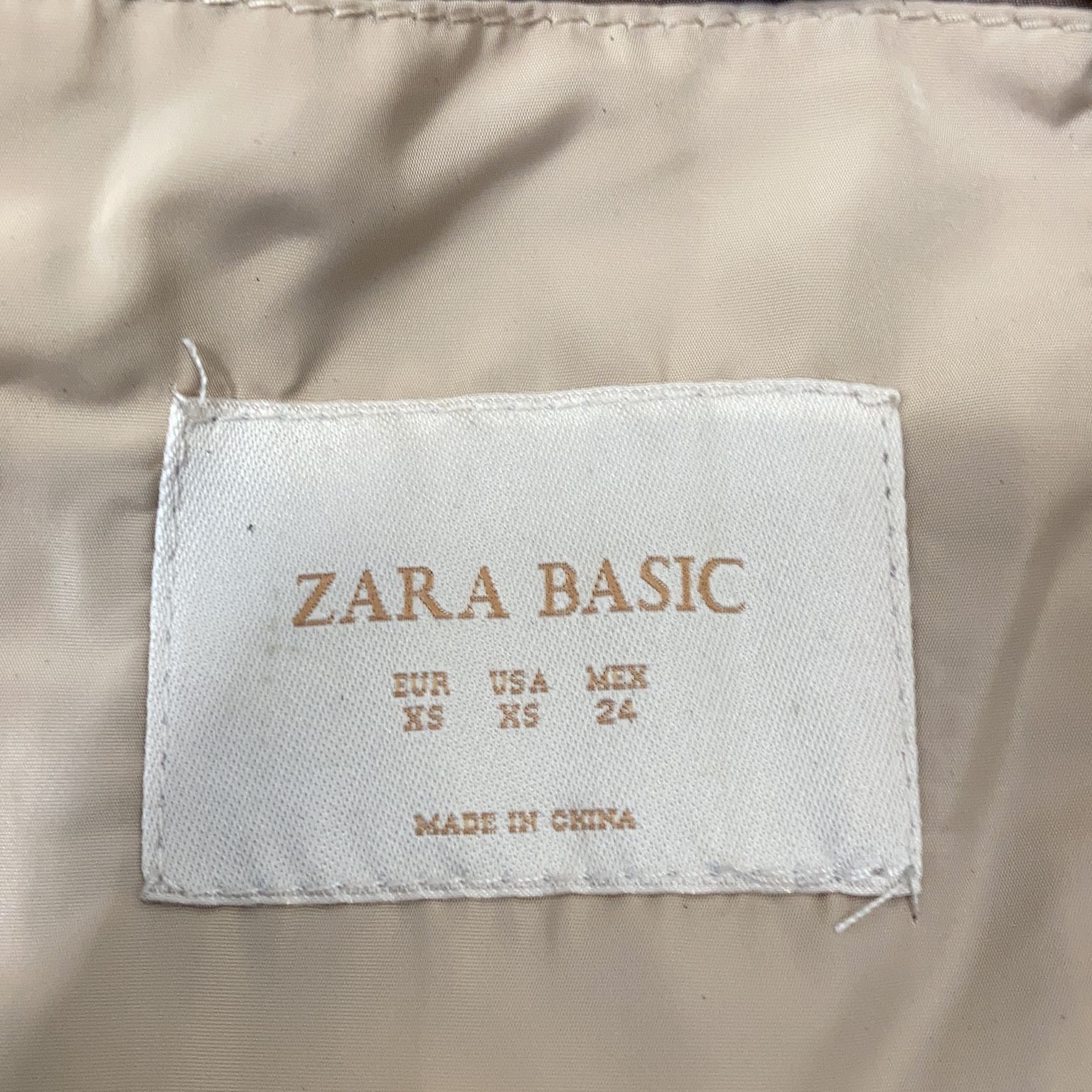 Zara Basic