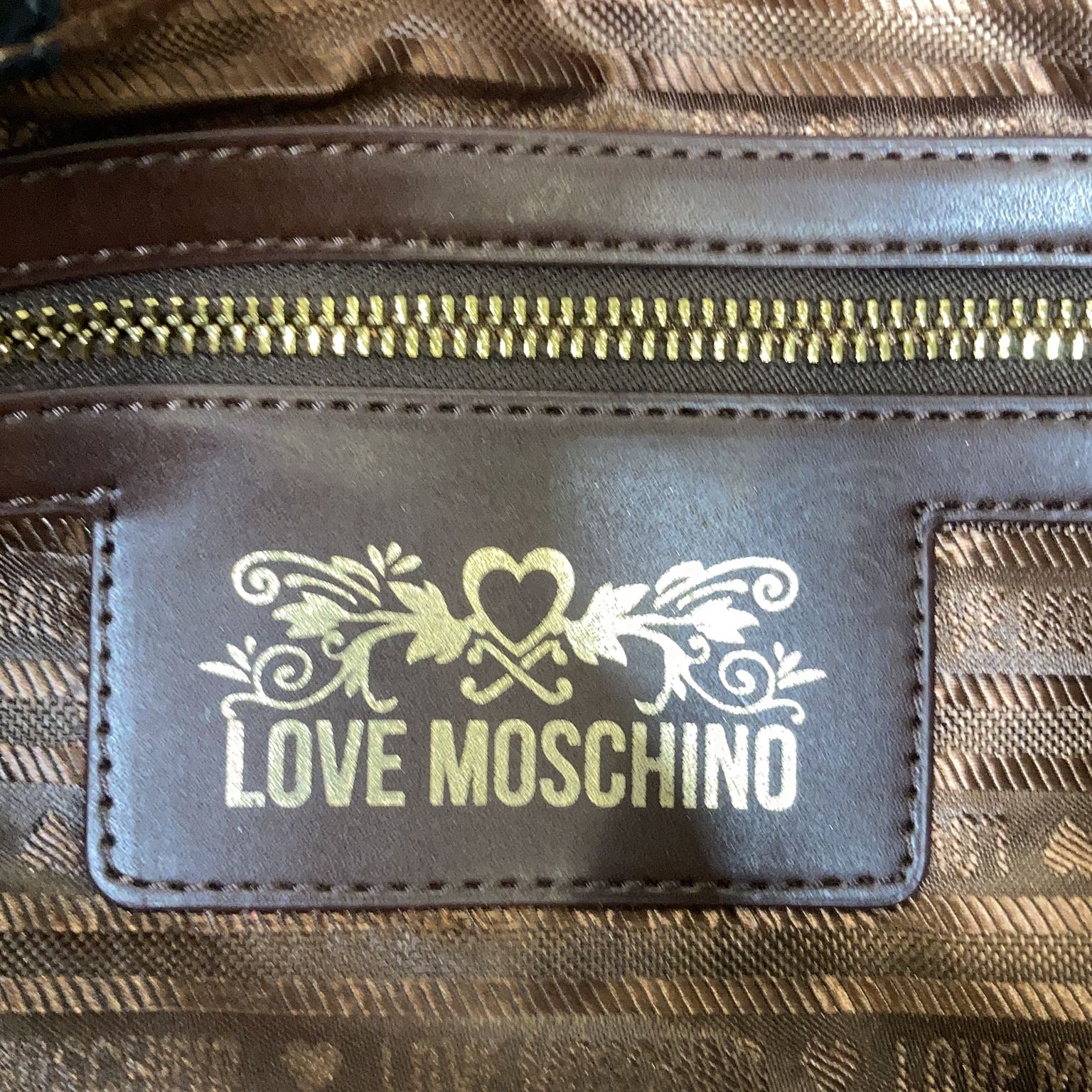 Love Moschino