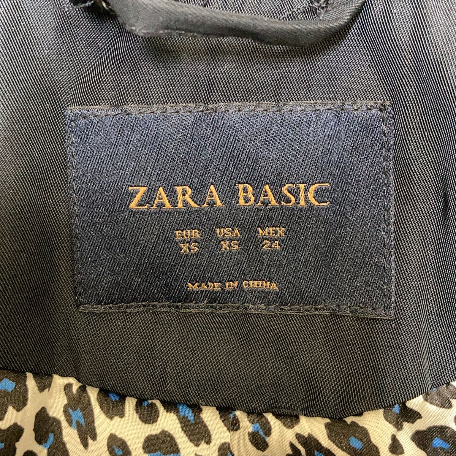 Zara Basic