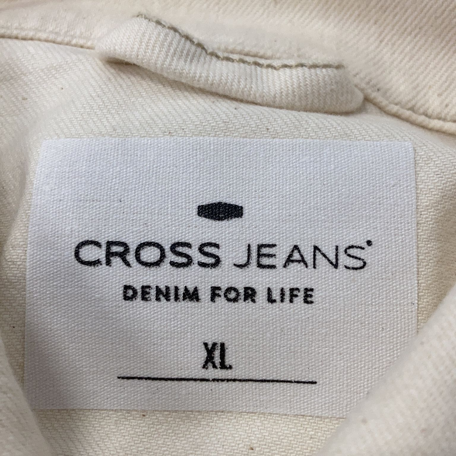 Cross Jeans