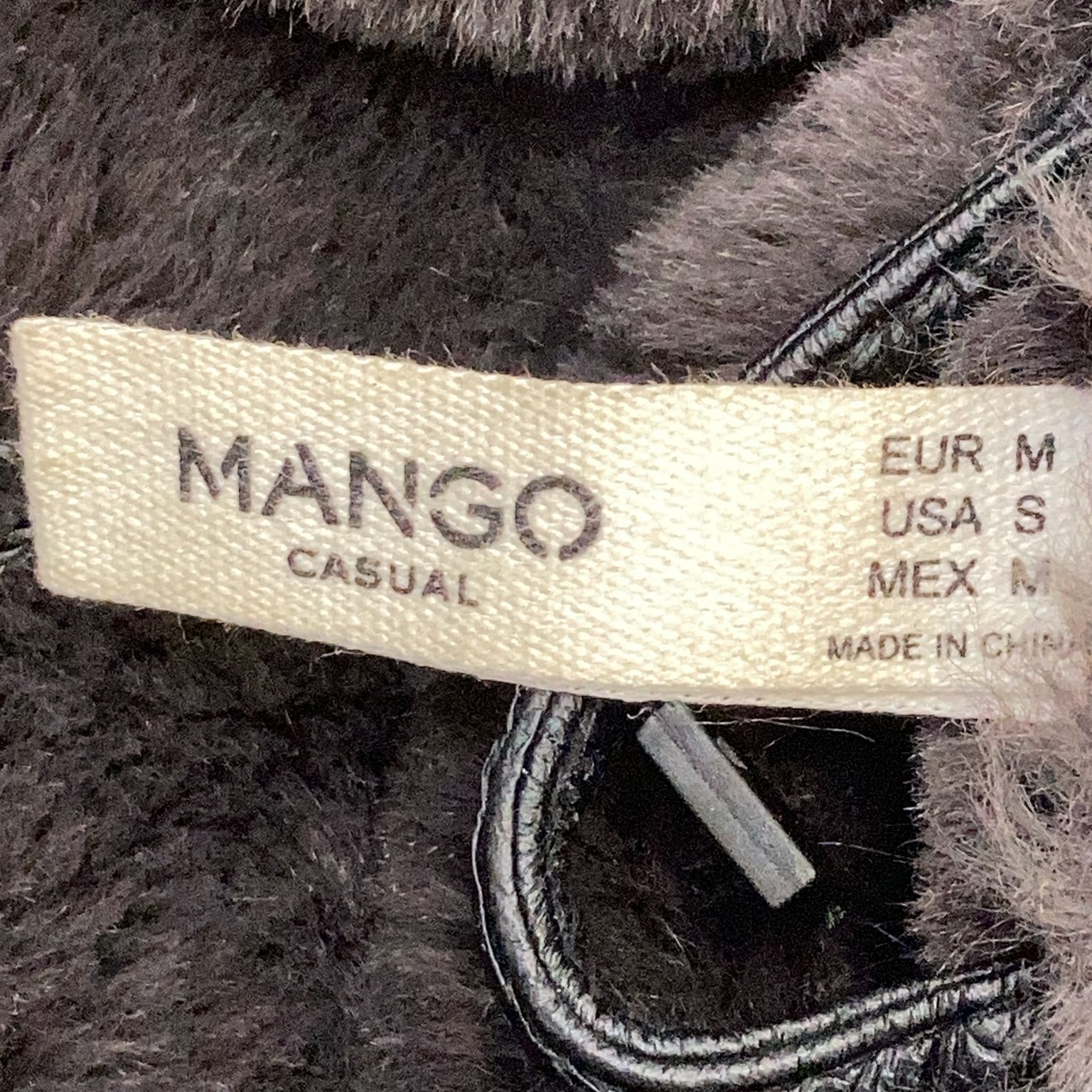 Mango Casual