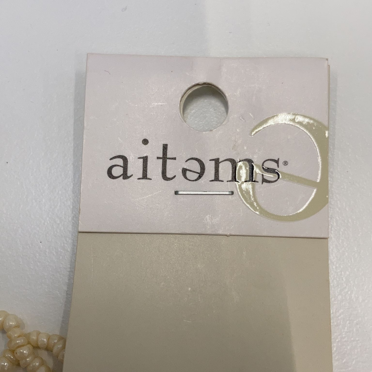 Aitems