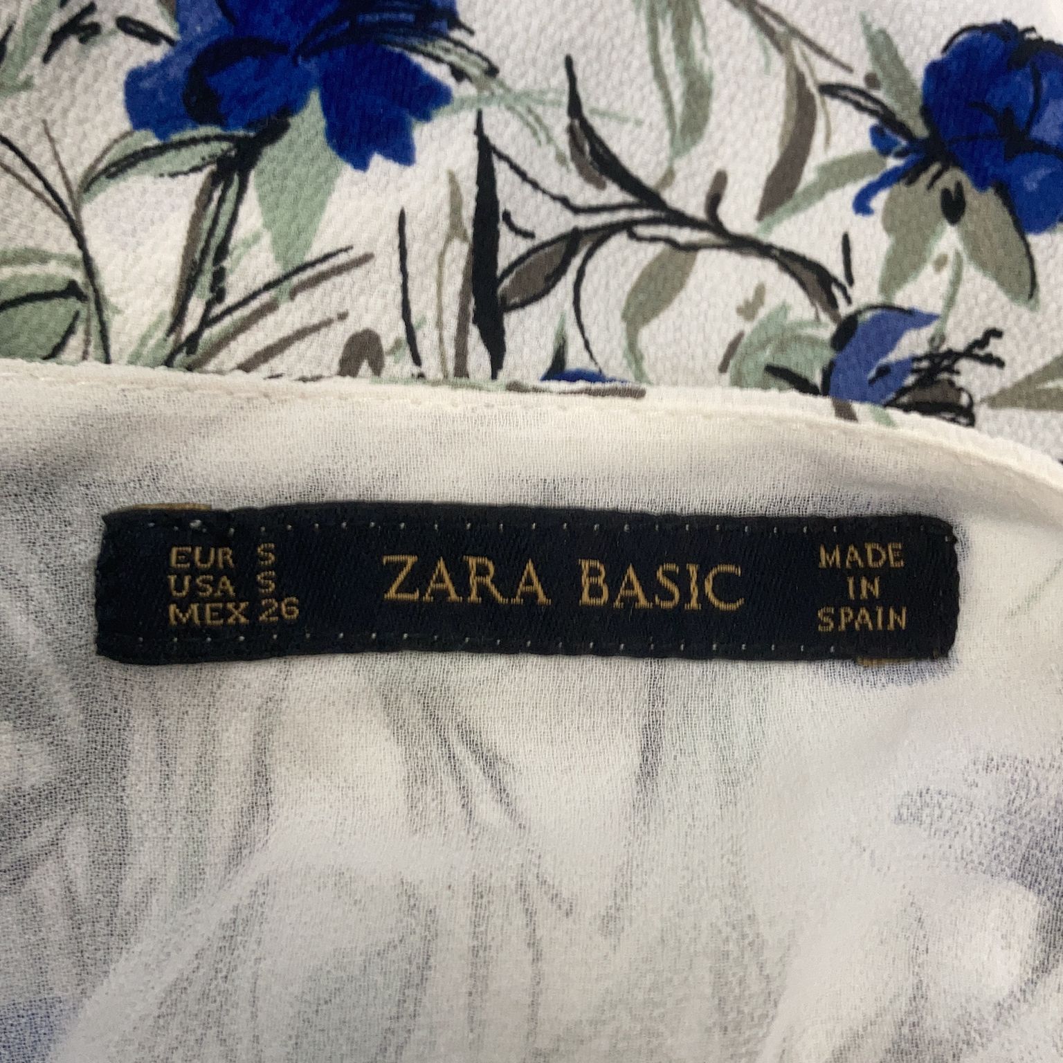 Zara Basic