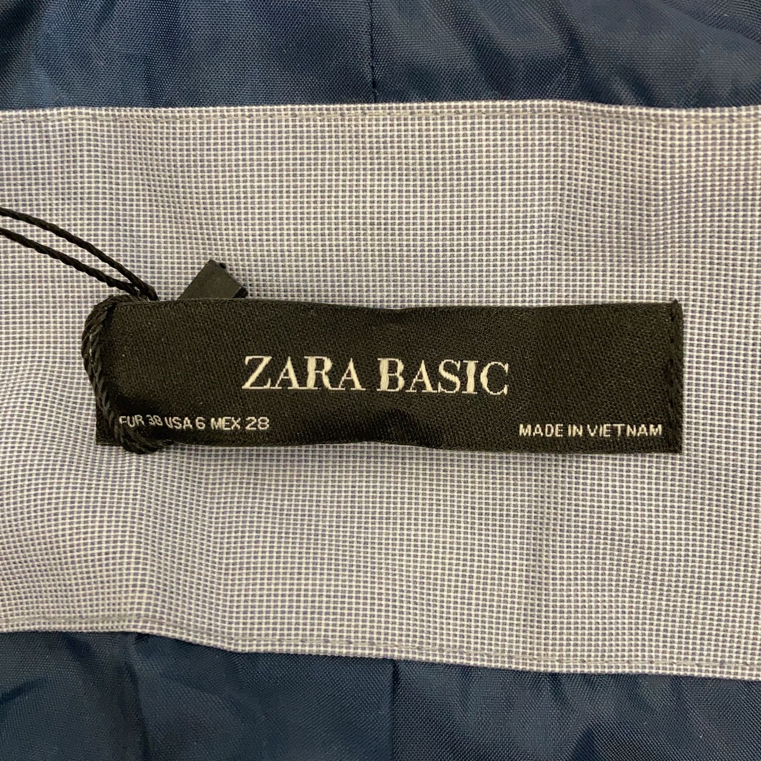 Zara Basic